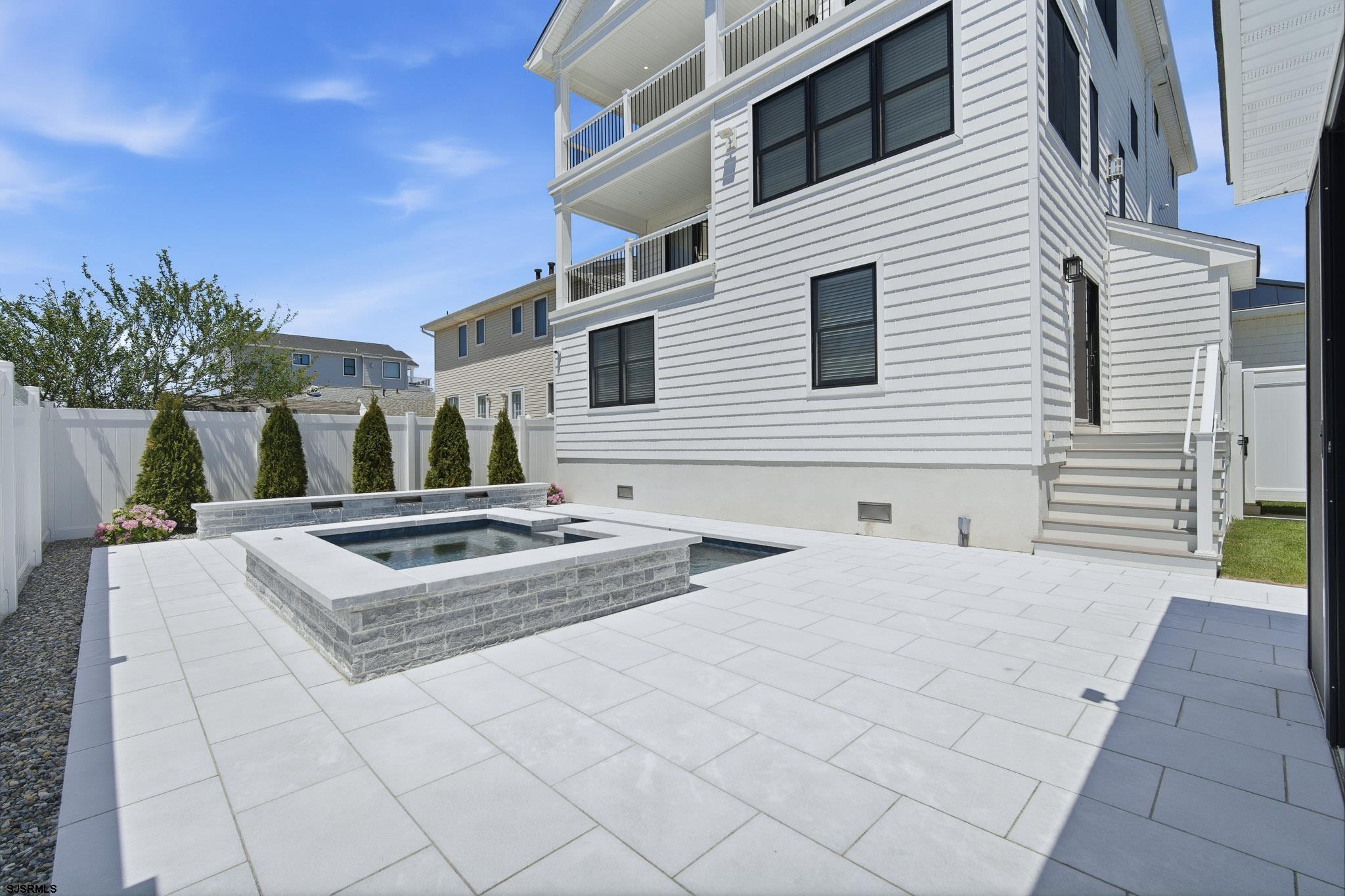 230 S 7th Street
