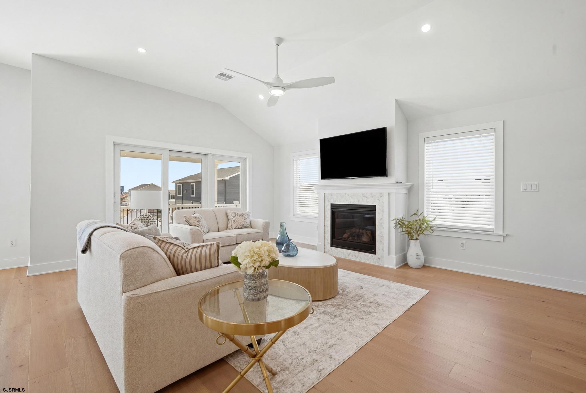 230 S 7th Street