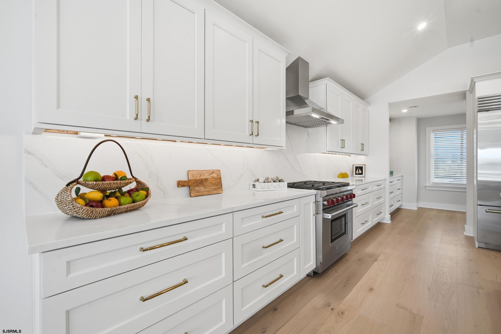 230 S 7th Street