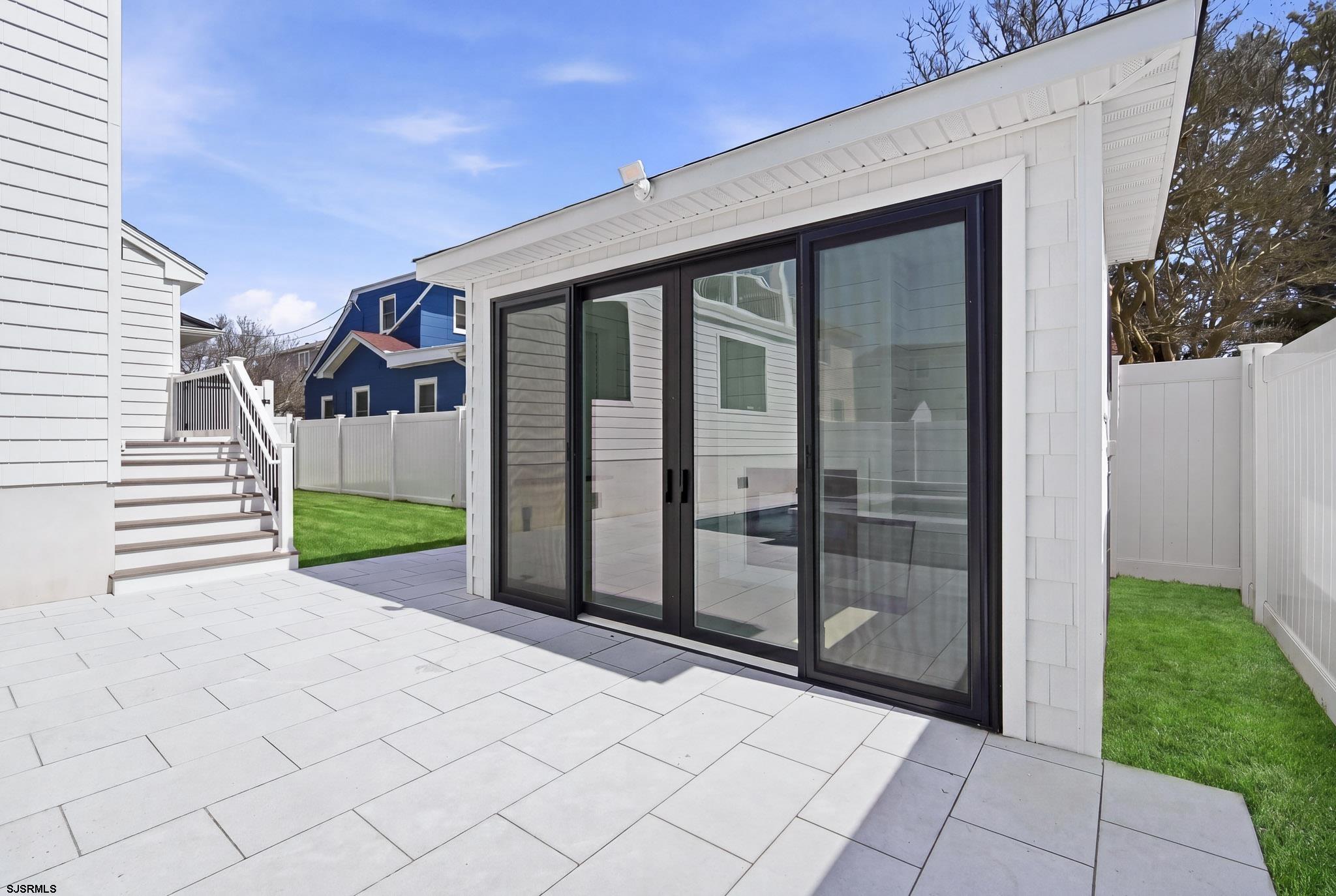 230 S 7th Street