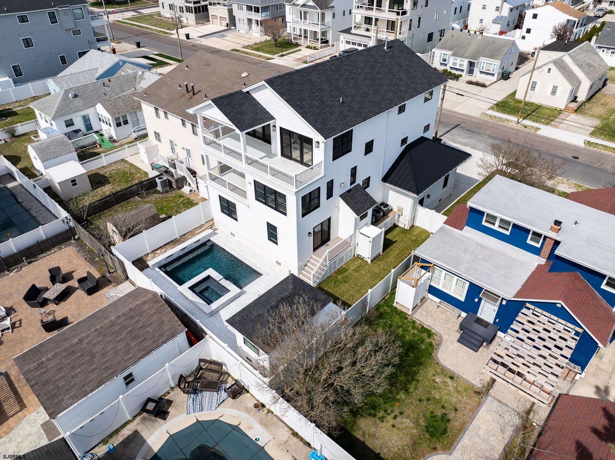 230 S 7th Street
