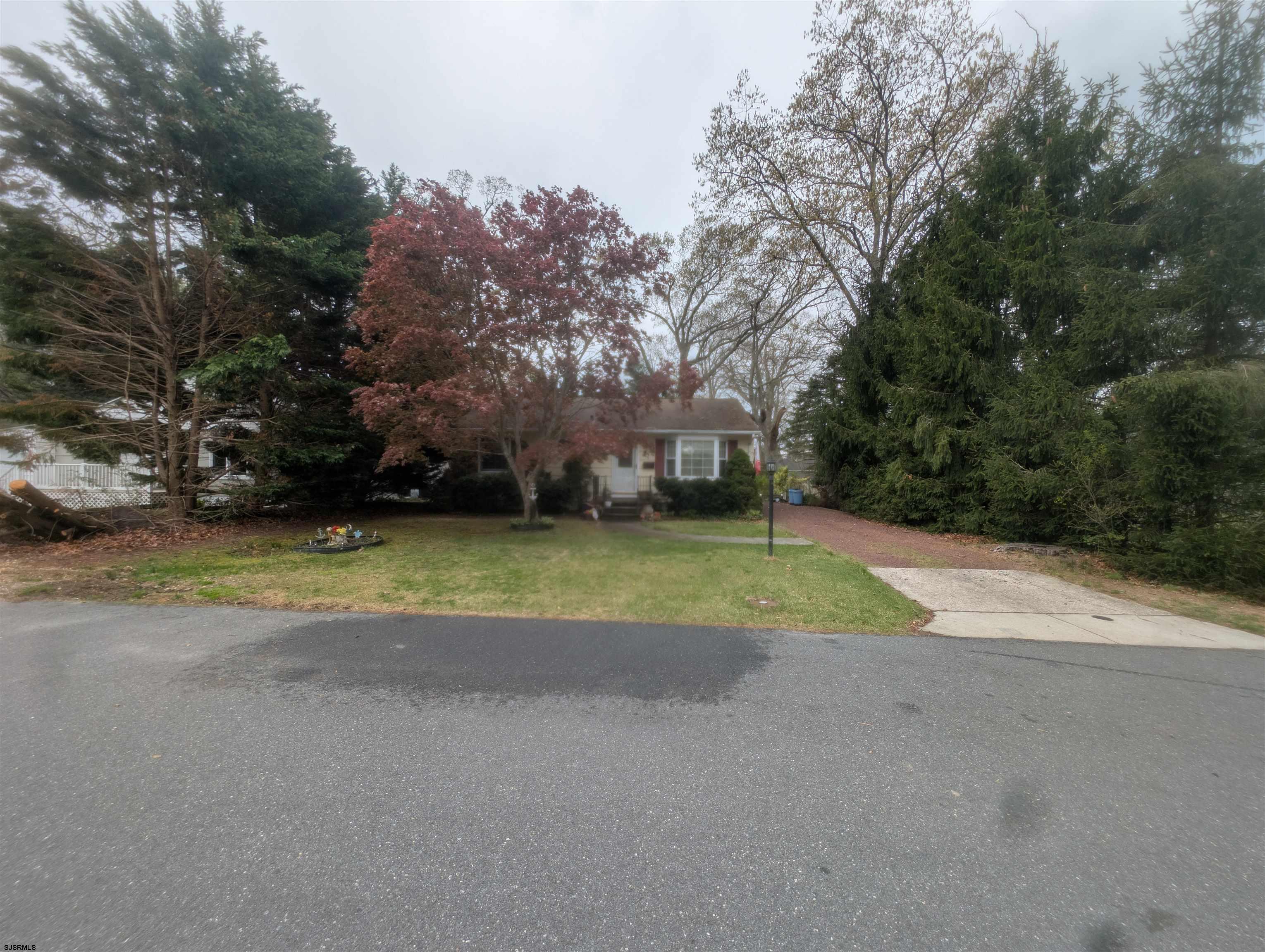 305 W Edgewood Avenue - Linwood