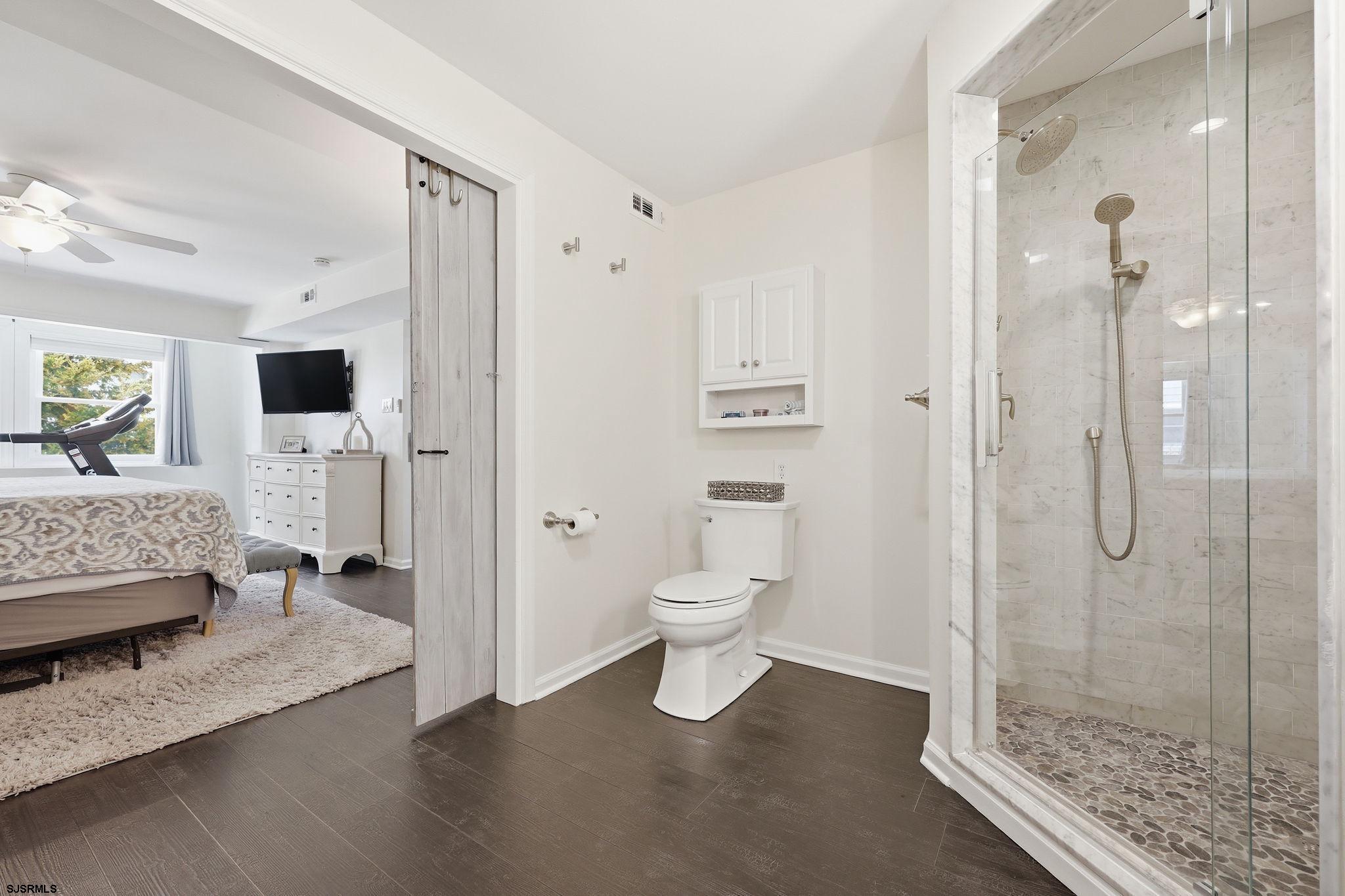 28 N Washington Avenue