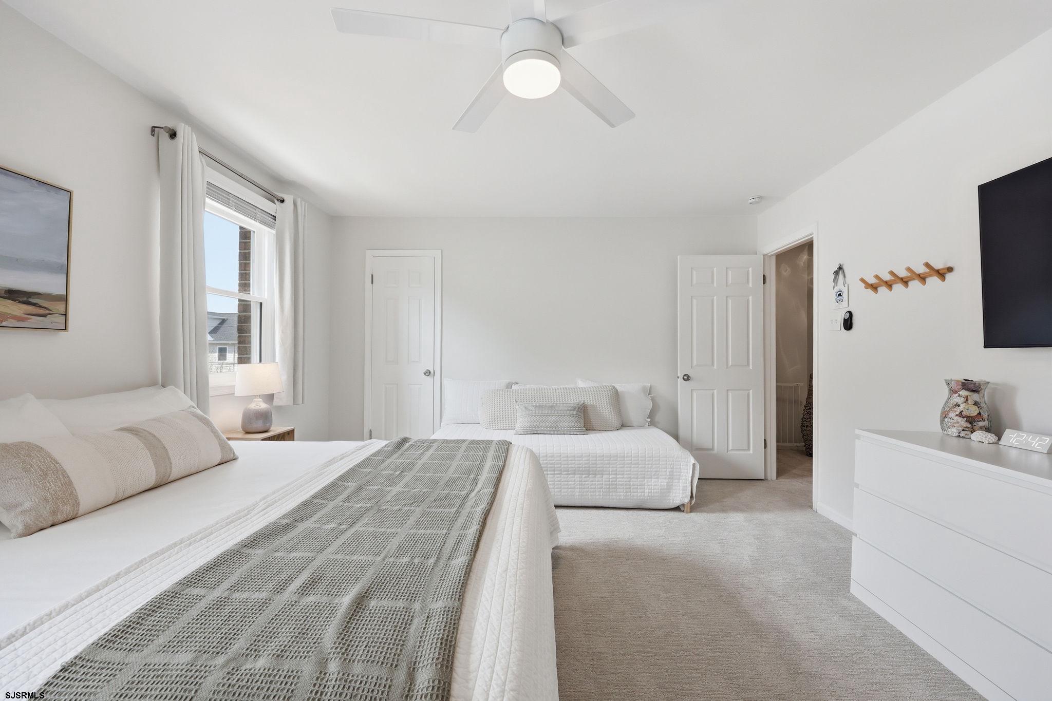 28 N Washington Avenue