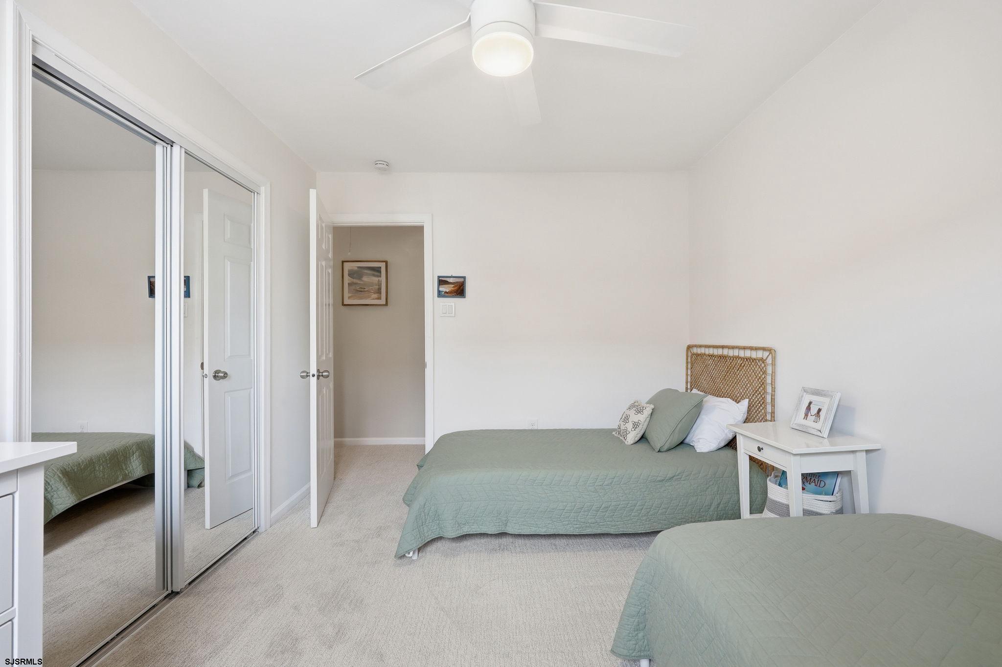 28 N Washington Avenue