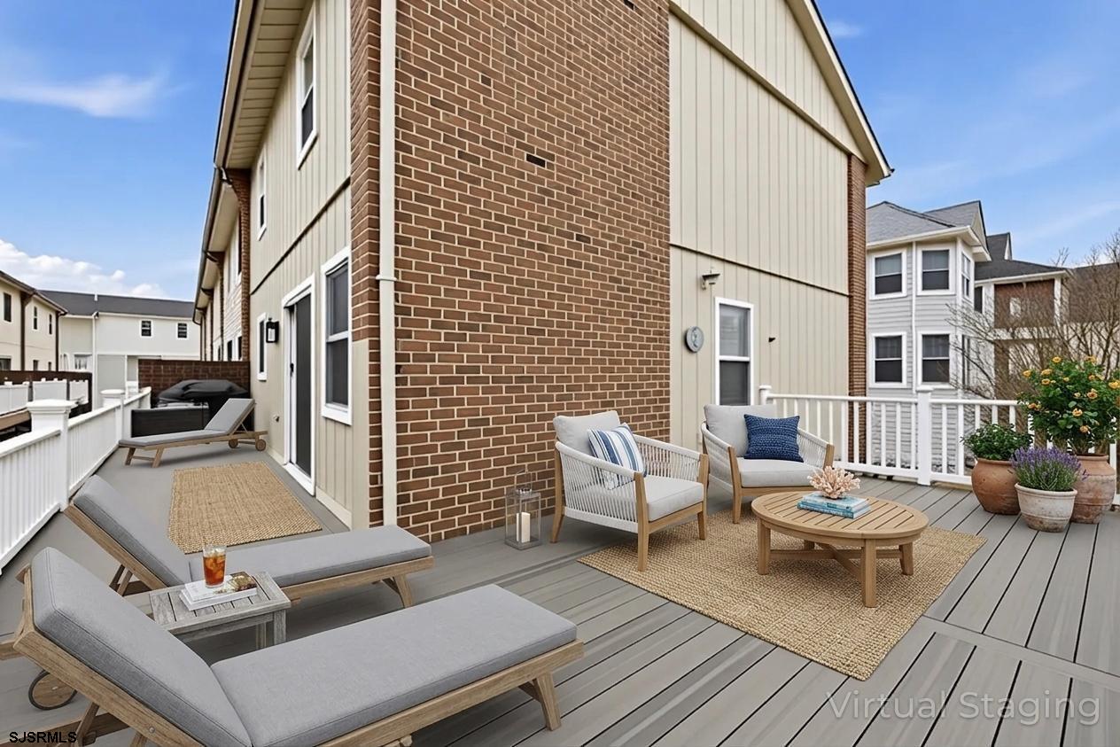 28 N Washington Avenue