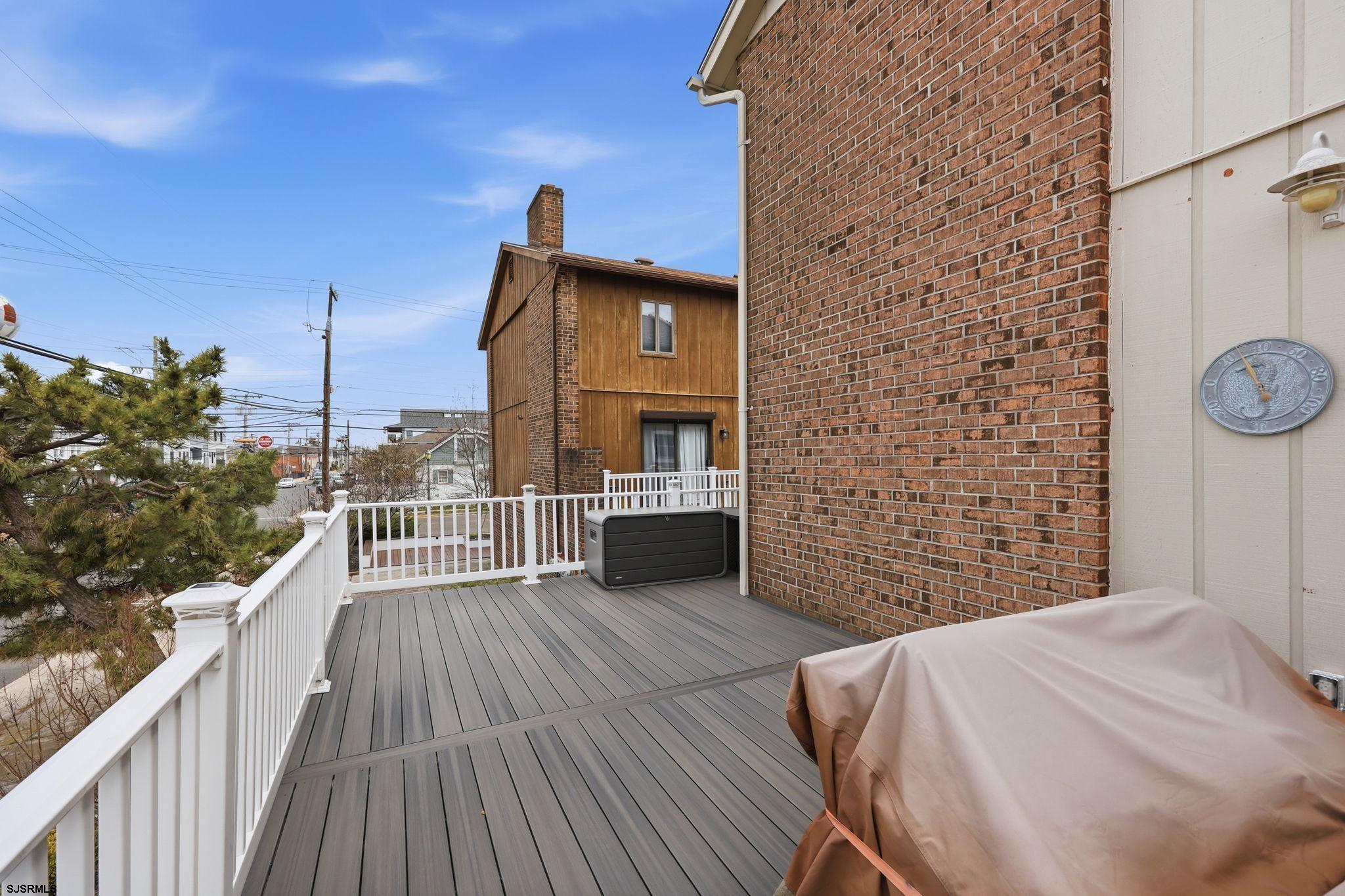 28 N Washington Avenue