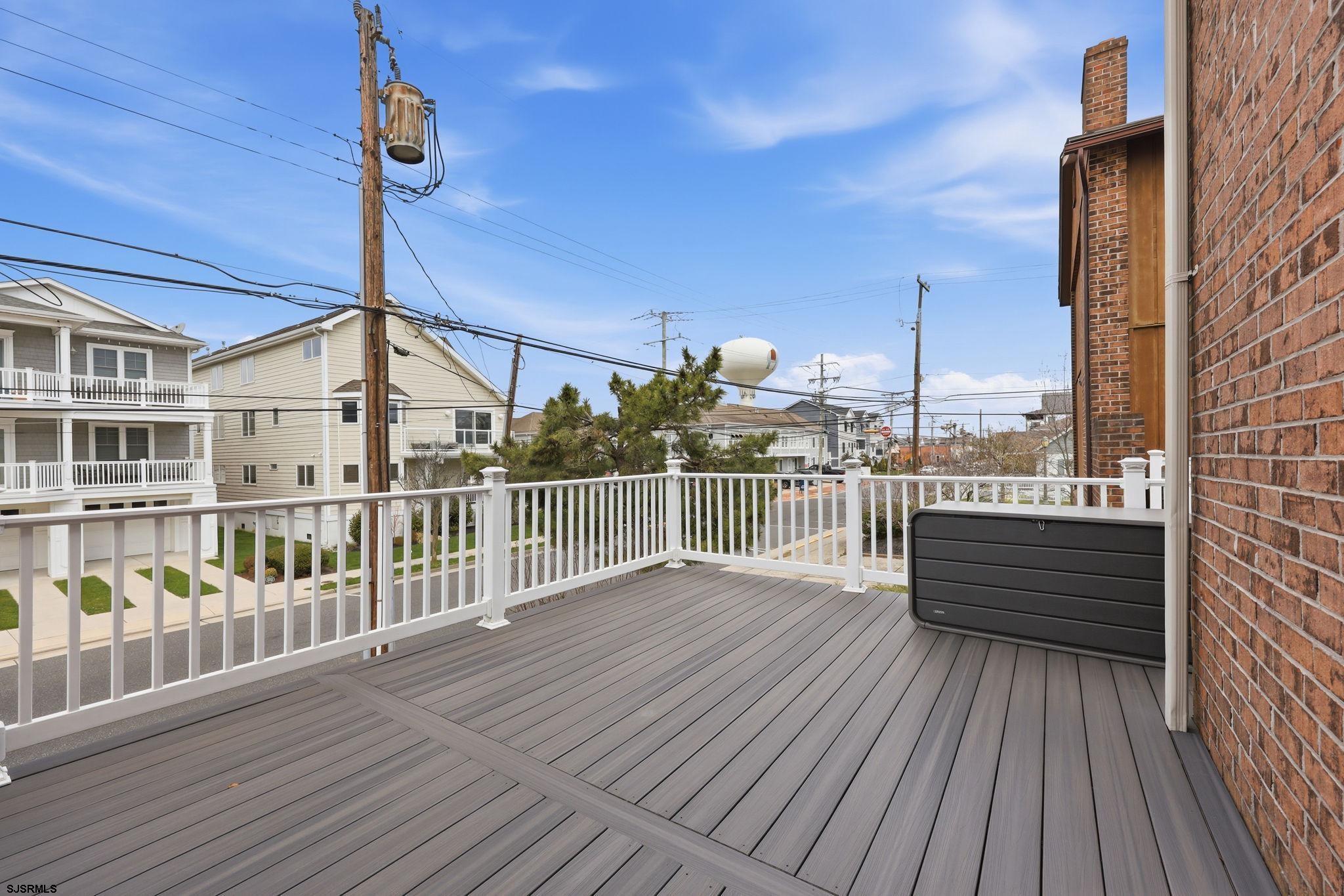 28 N Washington Avenue