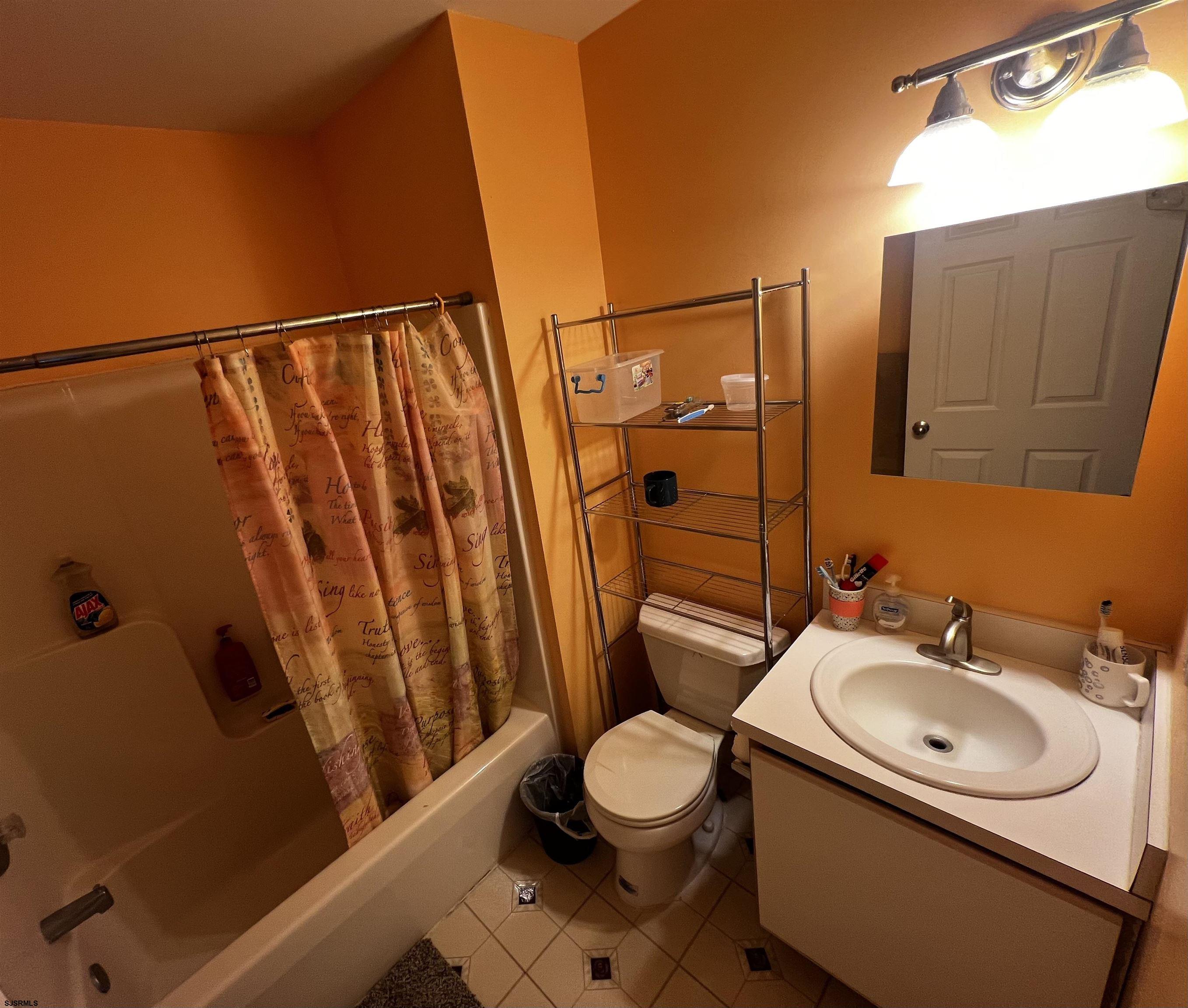 120 N Vermont Avenue