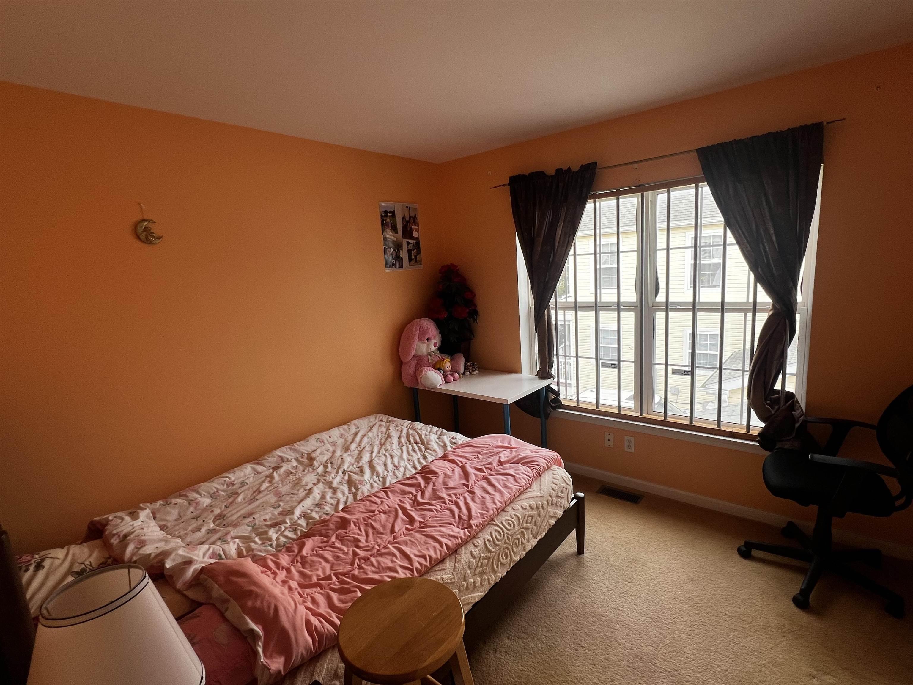 120 N Vermont Avenue