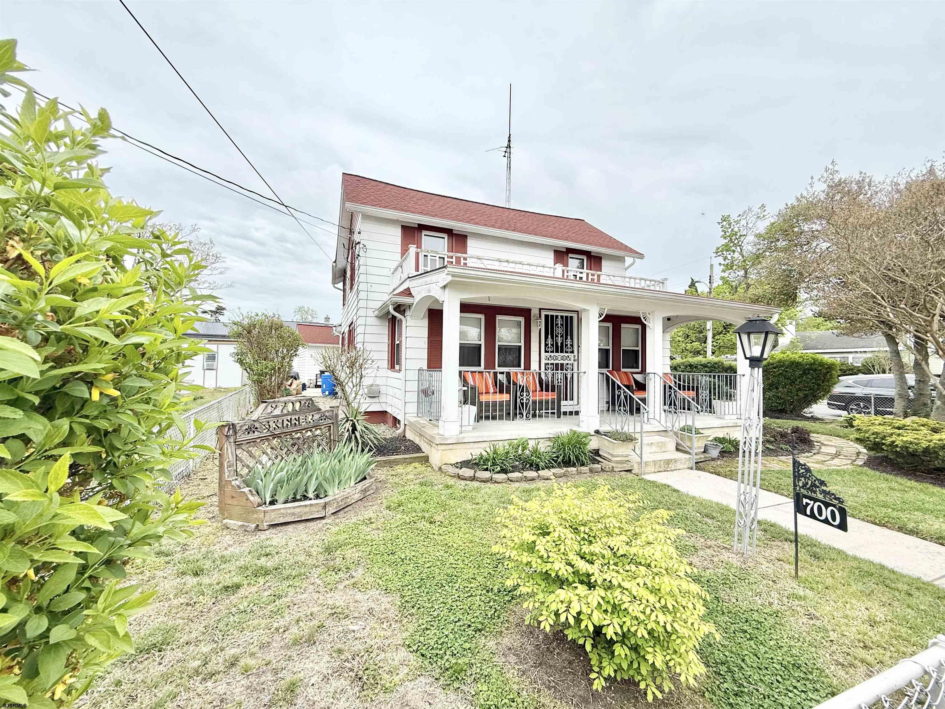 700 Linden Avenue - Pleasantville