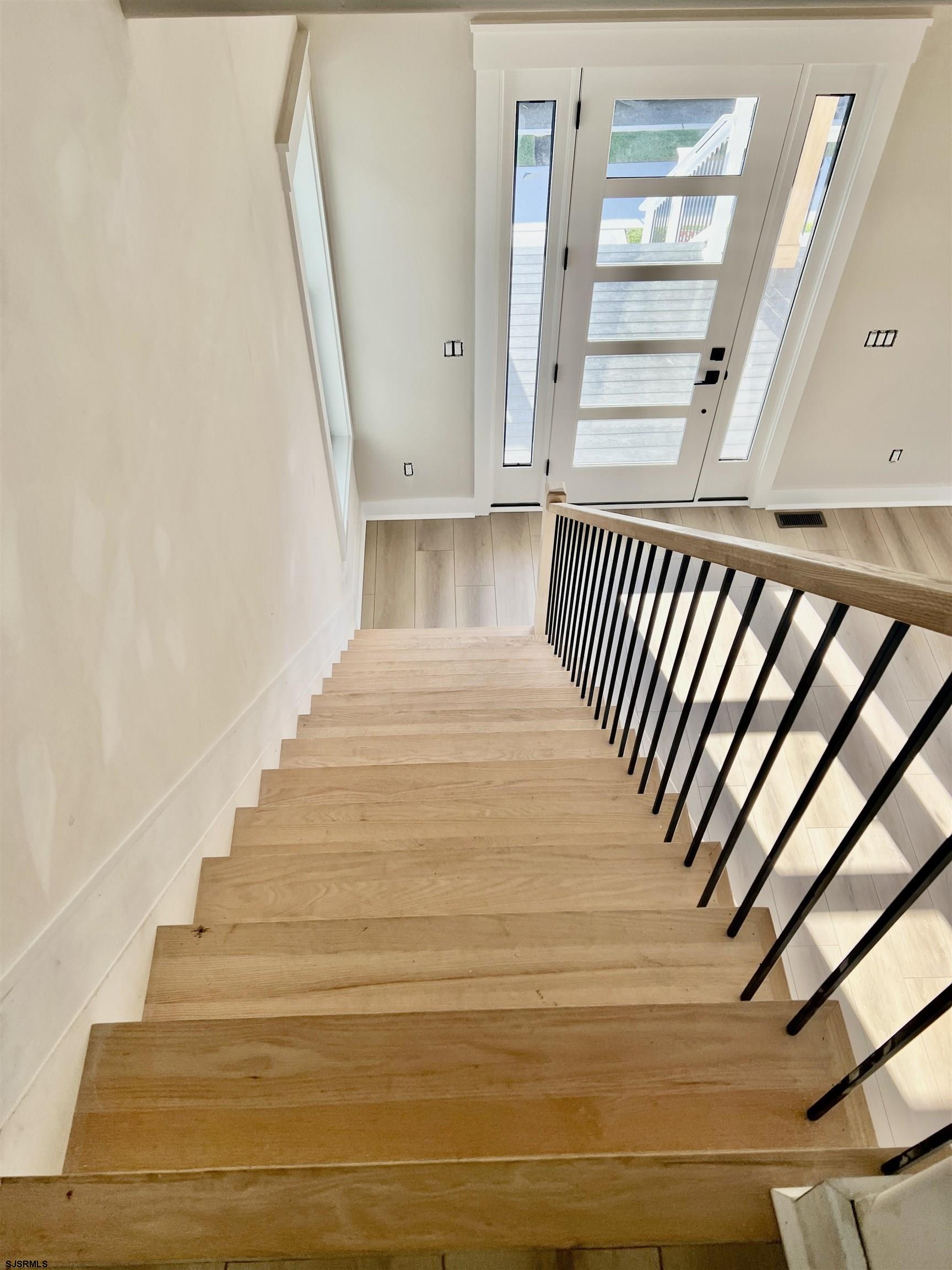 10 Asbury Avenue