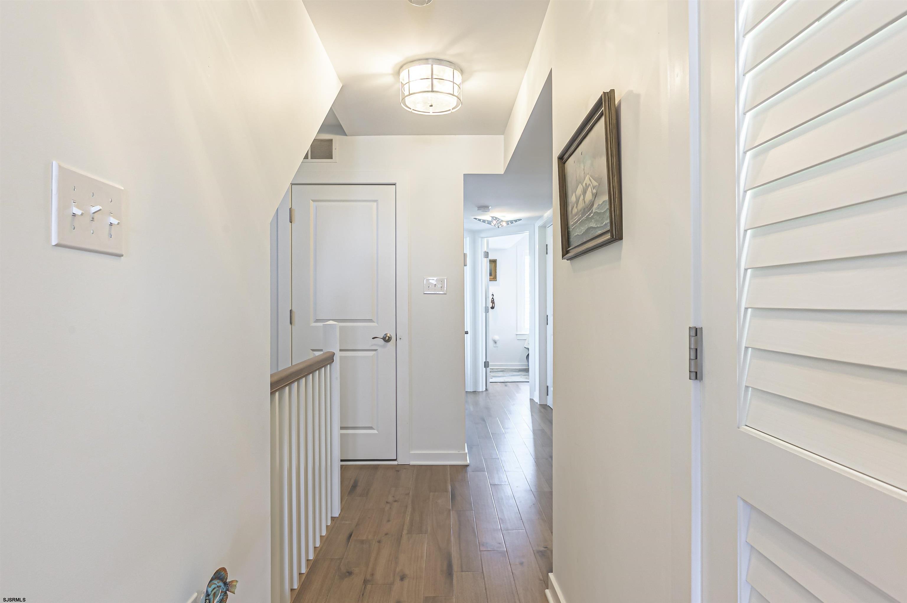 812-814 Moorlyn Terrace