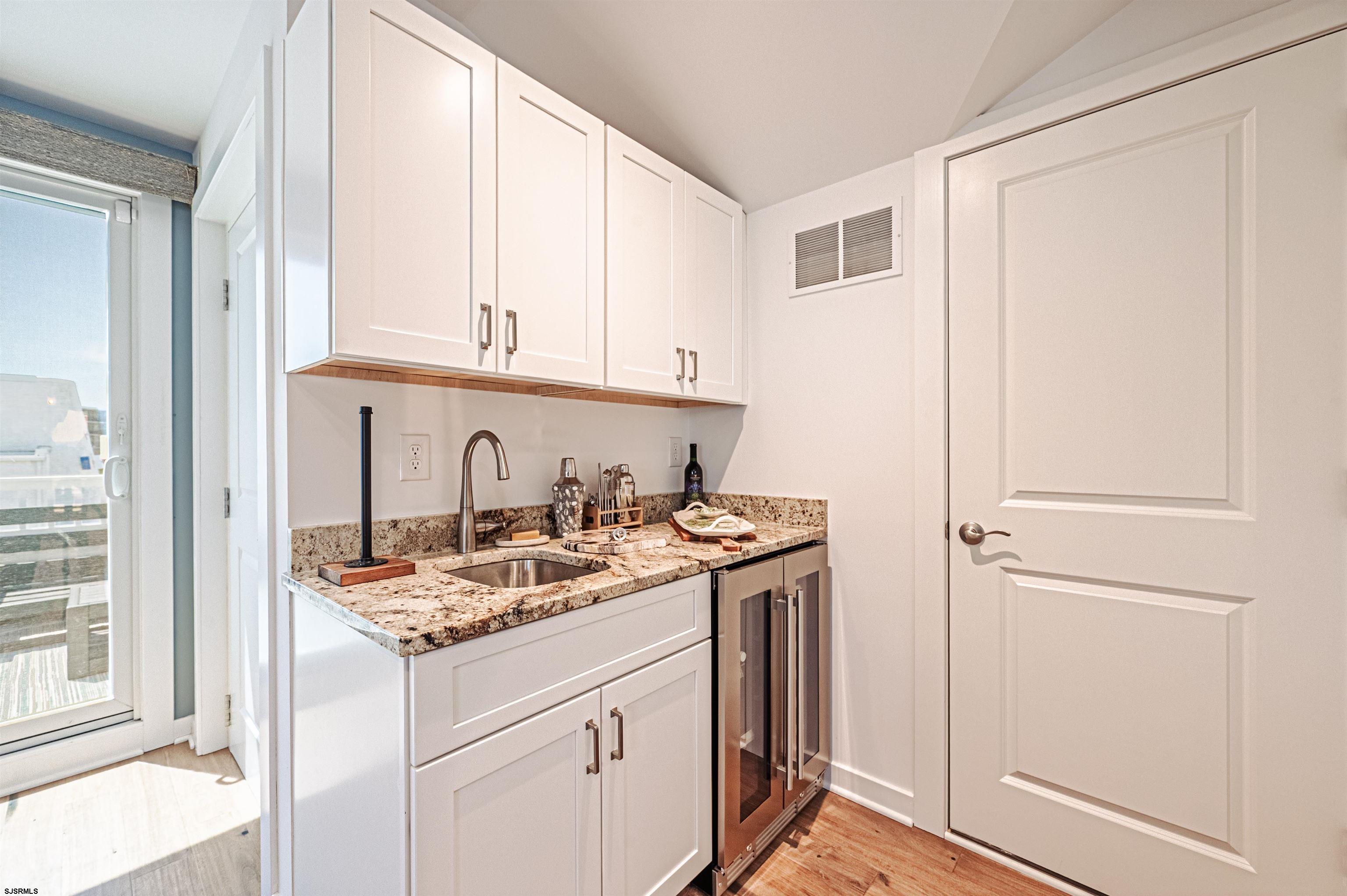 812-814 Moorlyn Terrace