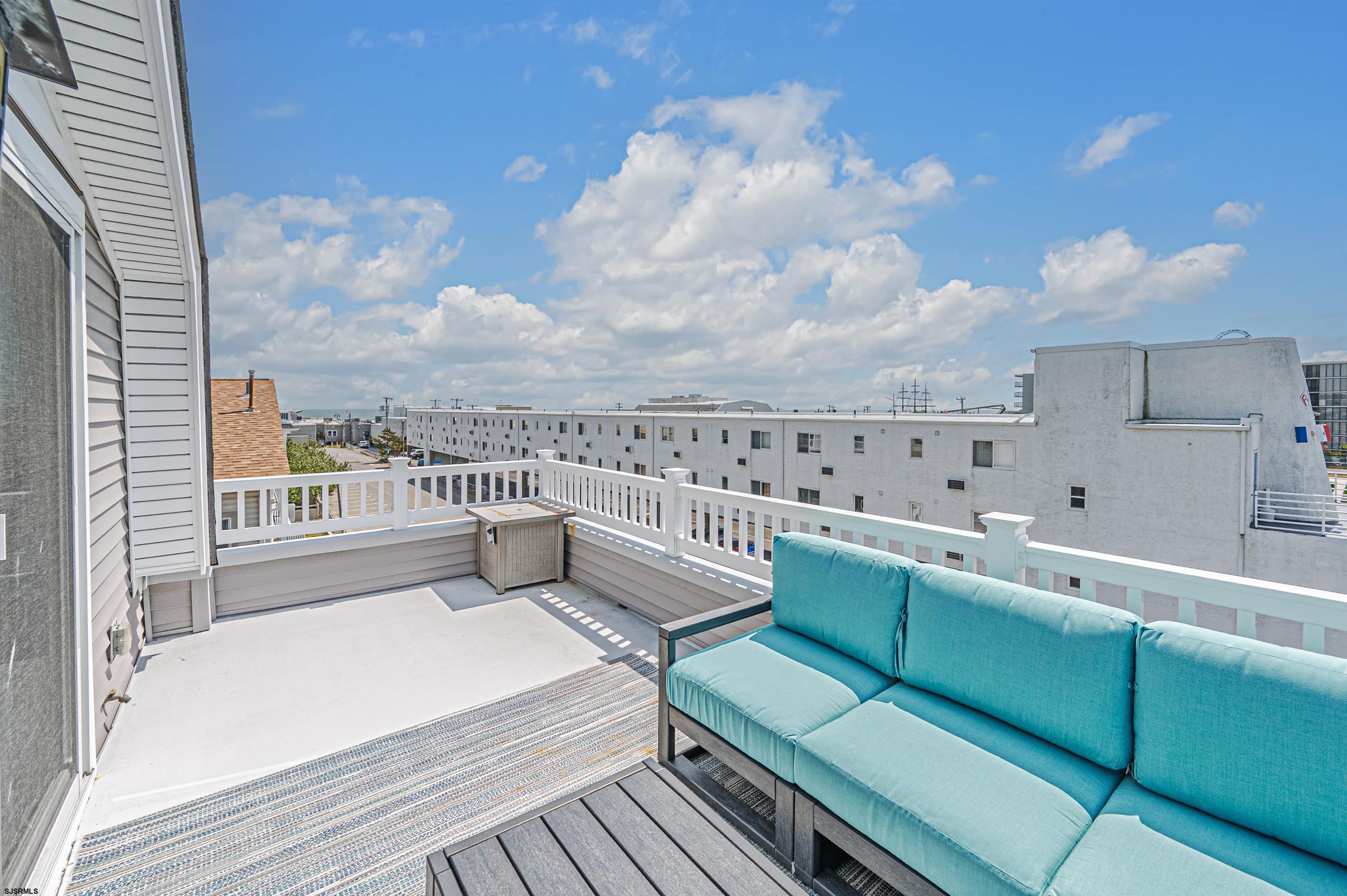 812-814 Moorlyn Terrace
