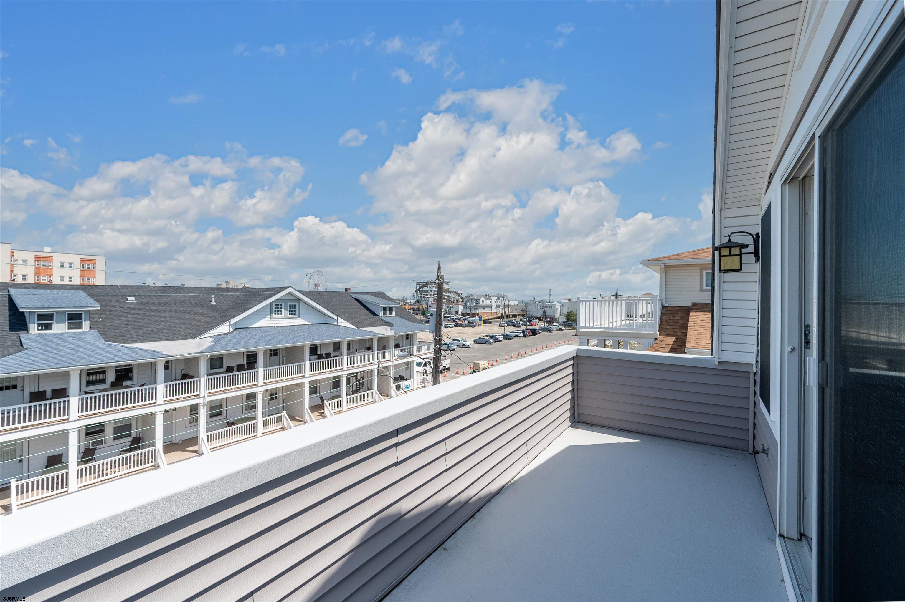 812-814 Moorlyn Terrace