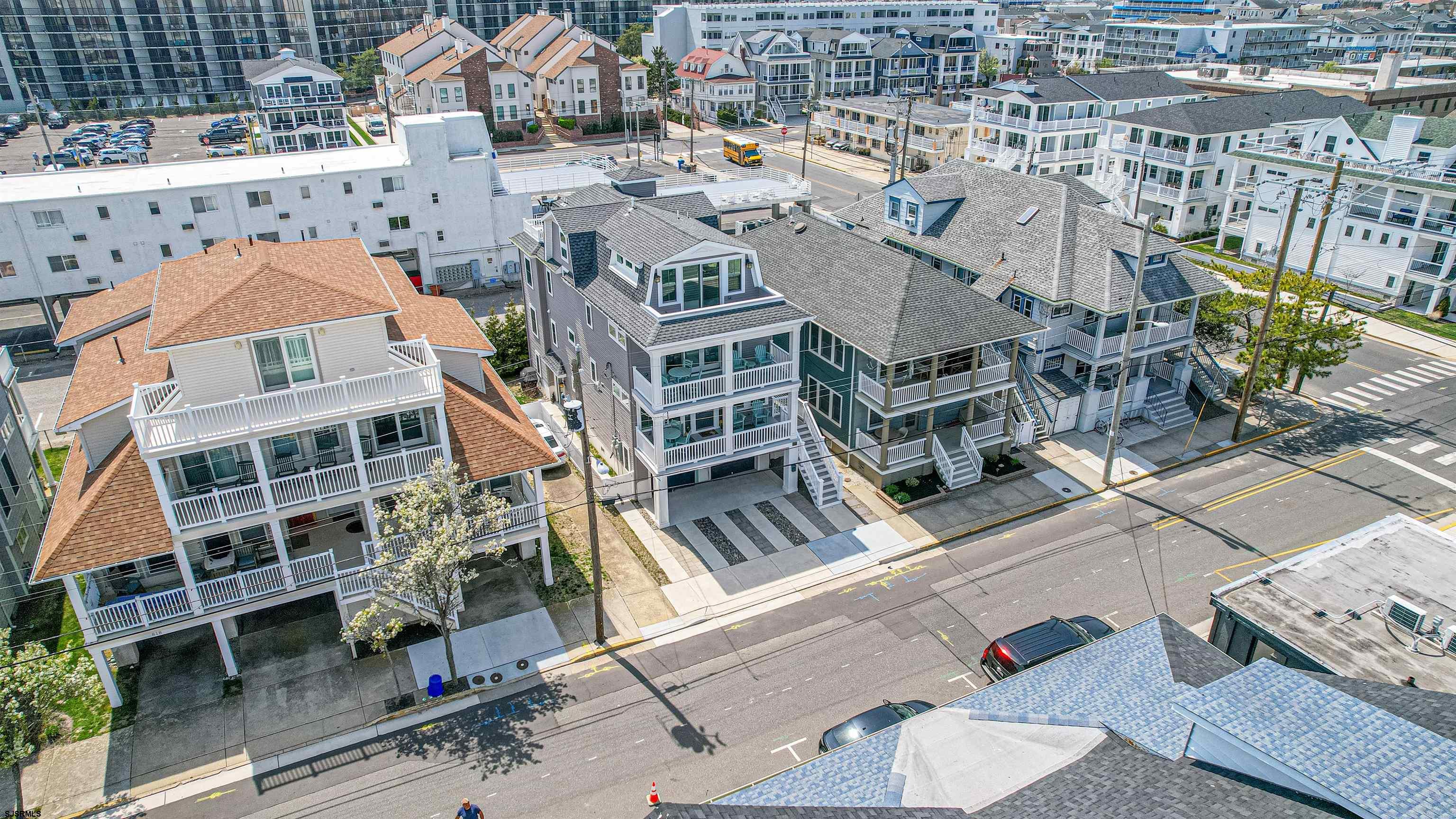 812-814 Moorlyn Terrace