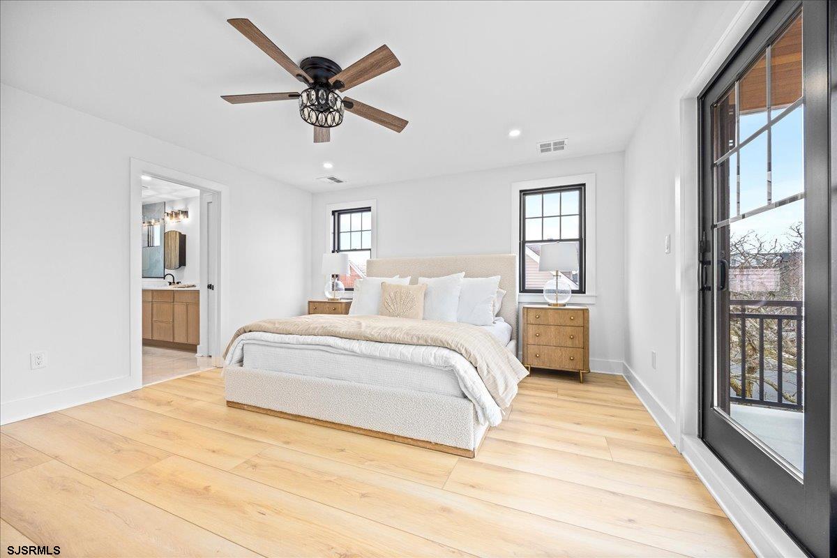 2 N Pembroke Avenue