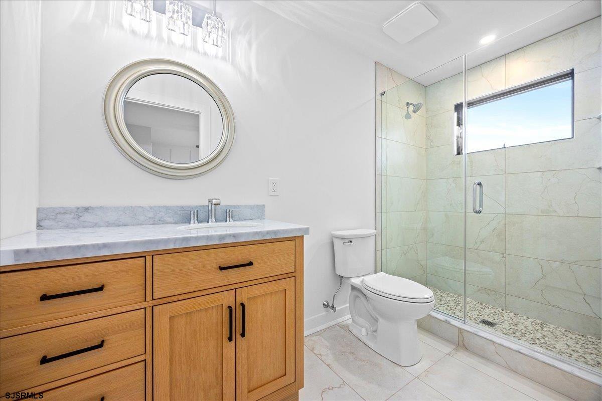 2 N Pembroke Avenue