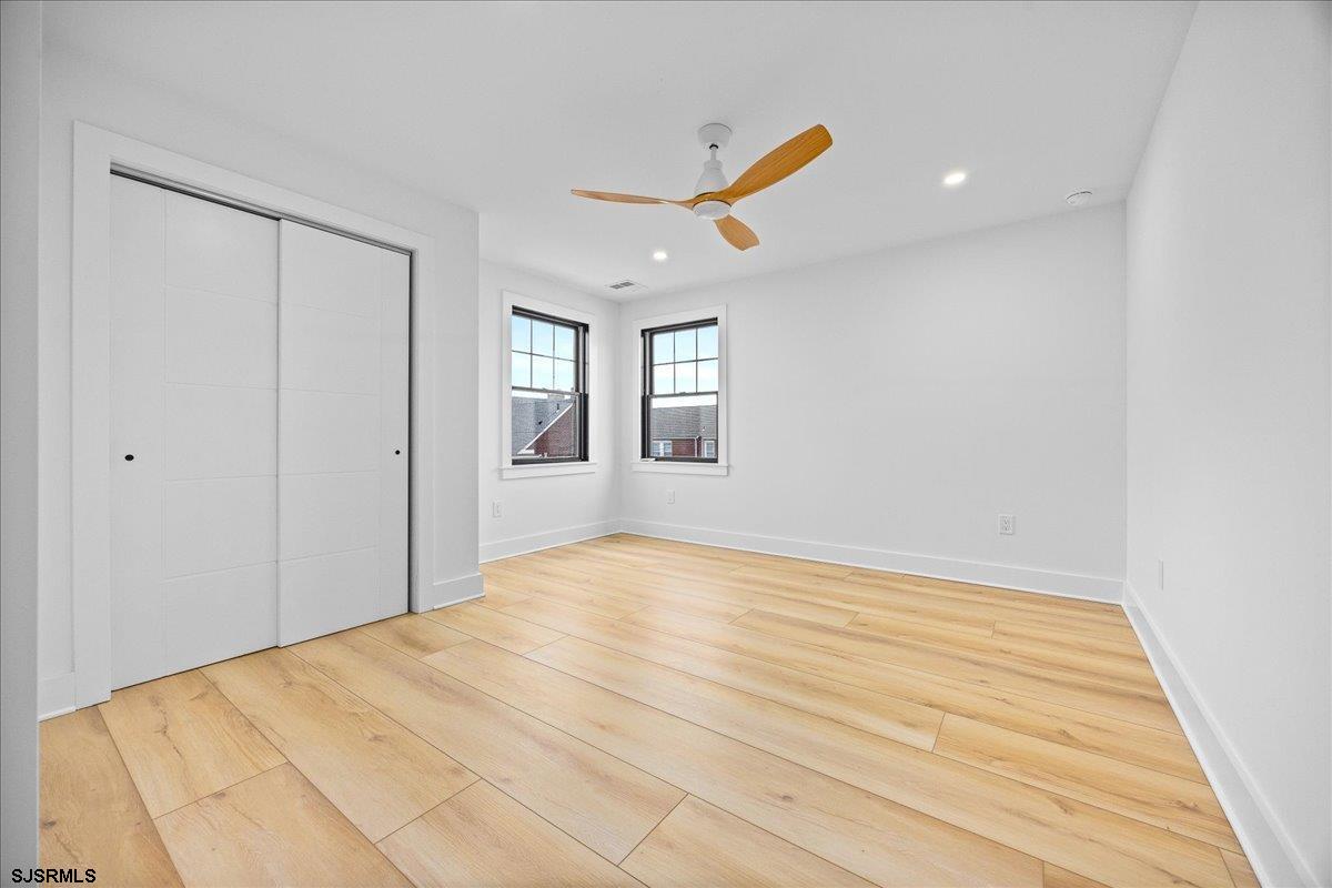 2 N Pembroke Avenue