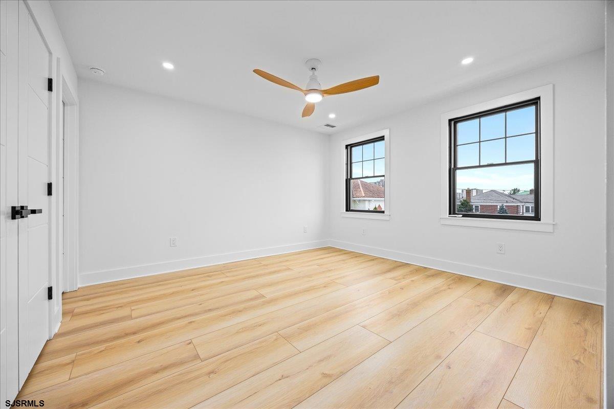 2 N Pembroke Avenue