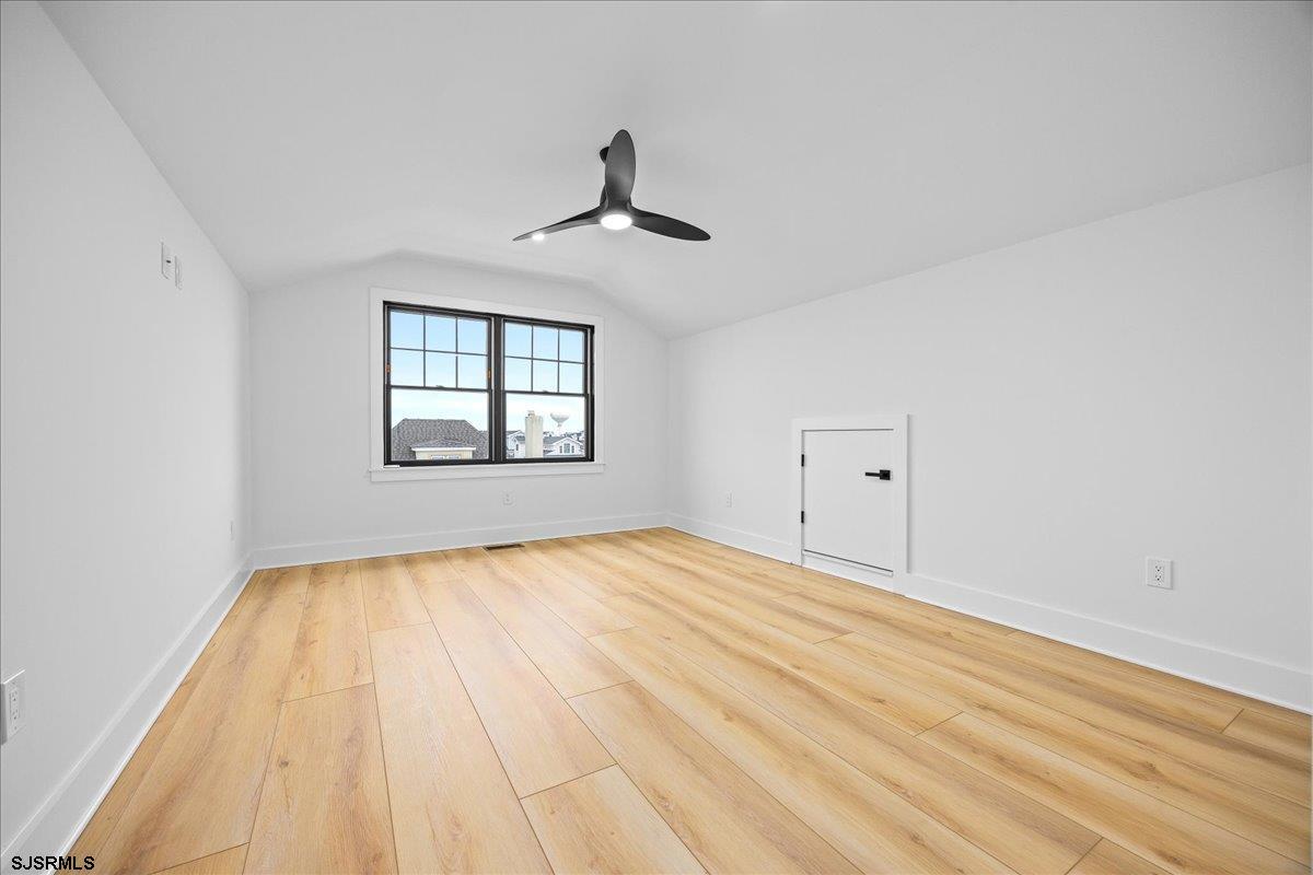 2 N Pembroke Avenue