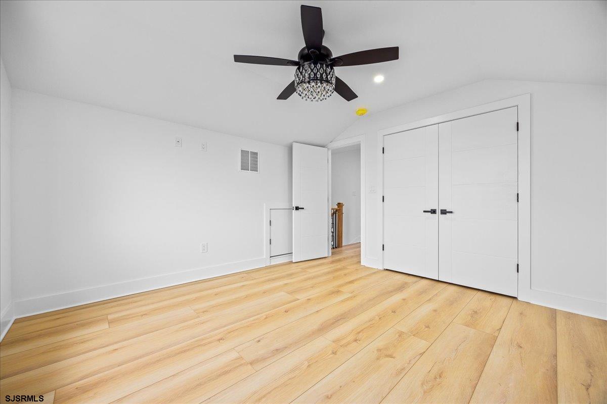 2 N Pembroke Avenue