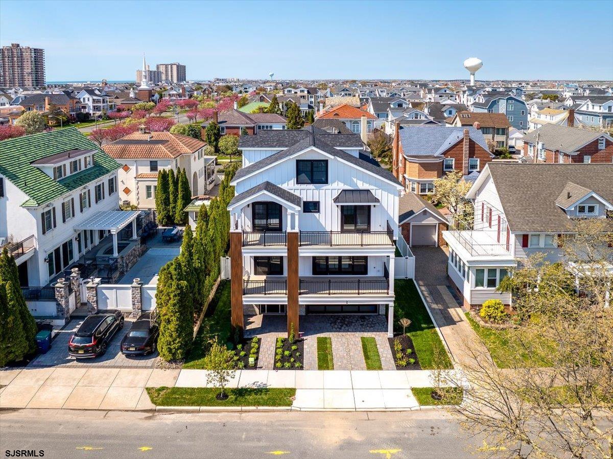 2 N Pembroke Avenue
