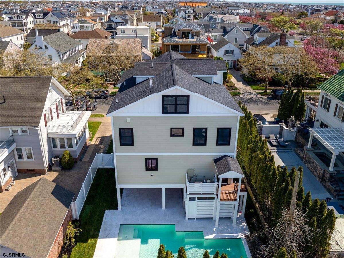 2 N Pembroke Avenue
