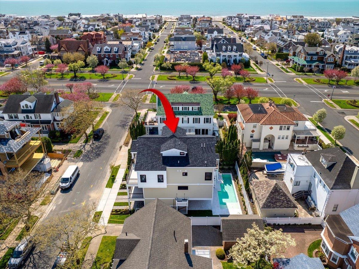 2 N Pembroke Avenue