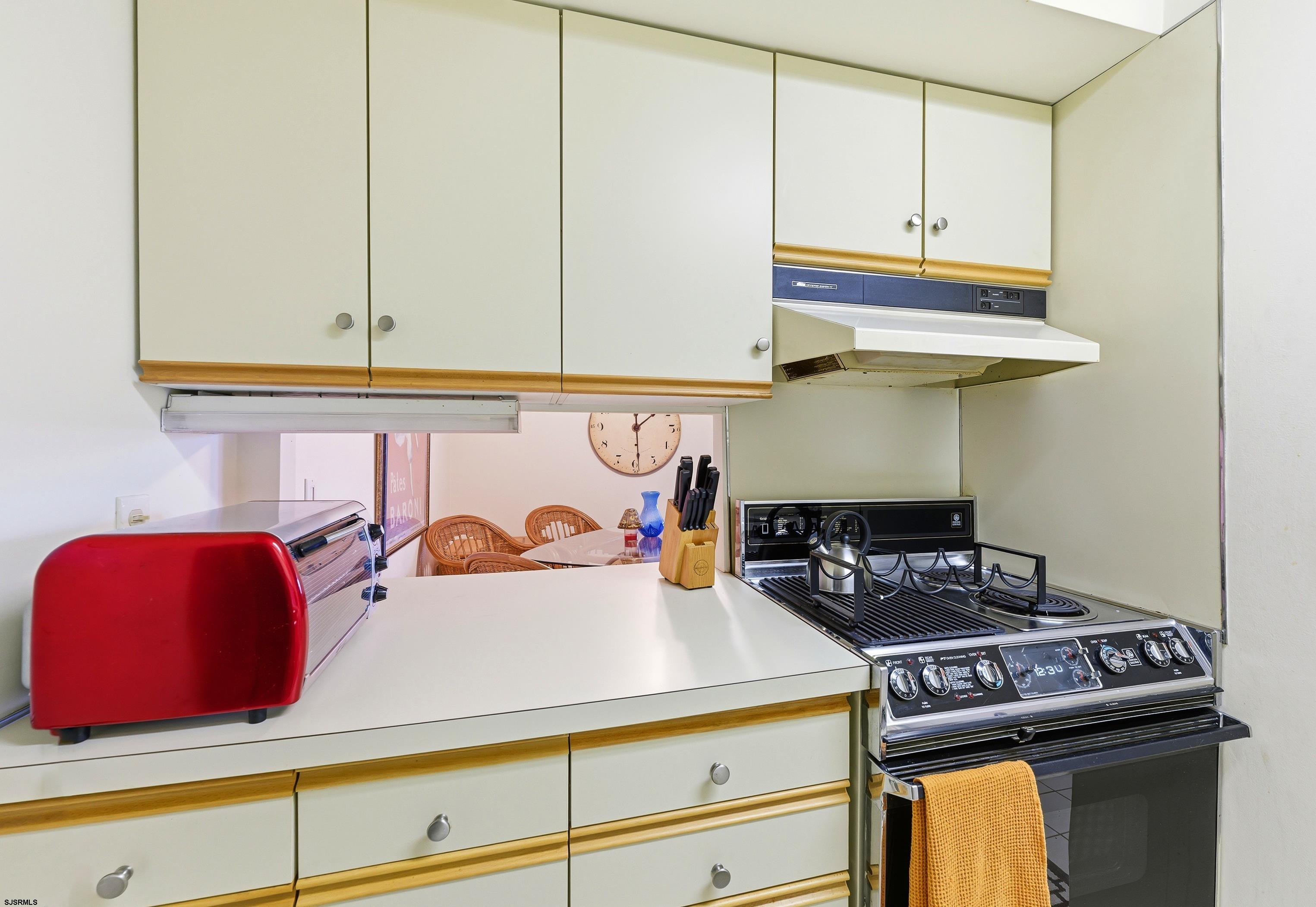 111 S 16th Avenue - Picture 3
