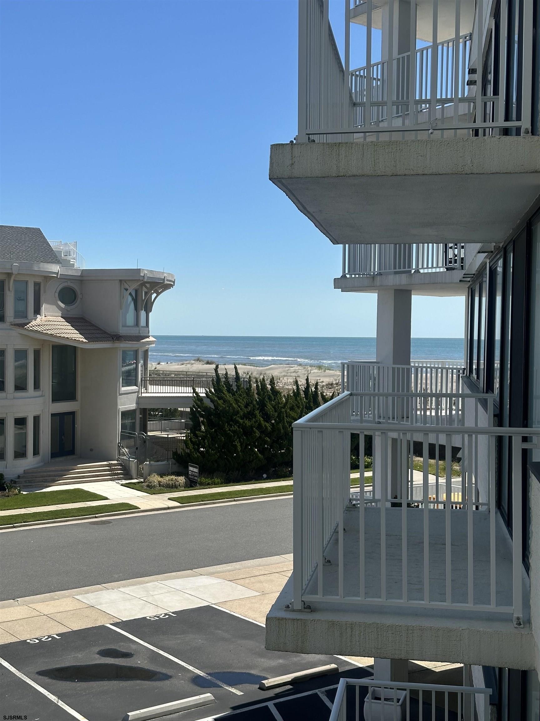 111 S 16th Avenue