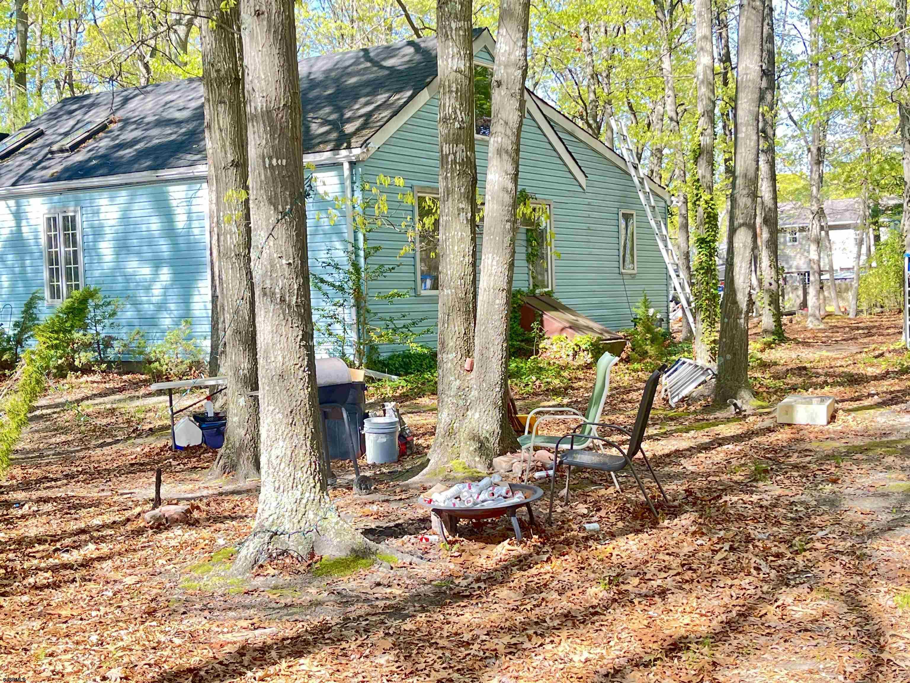 1221 Old Zion Road