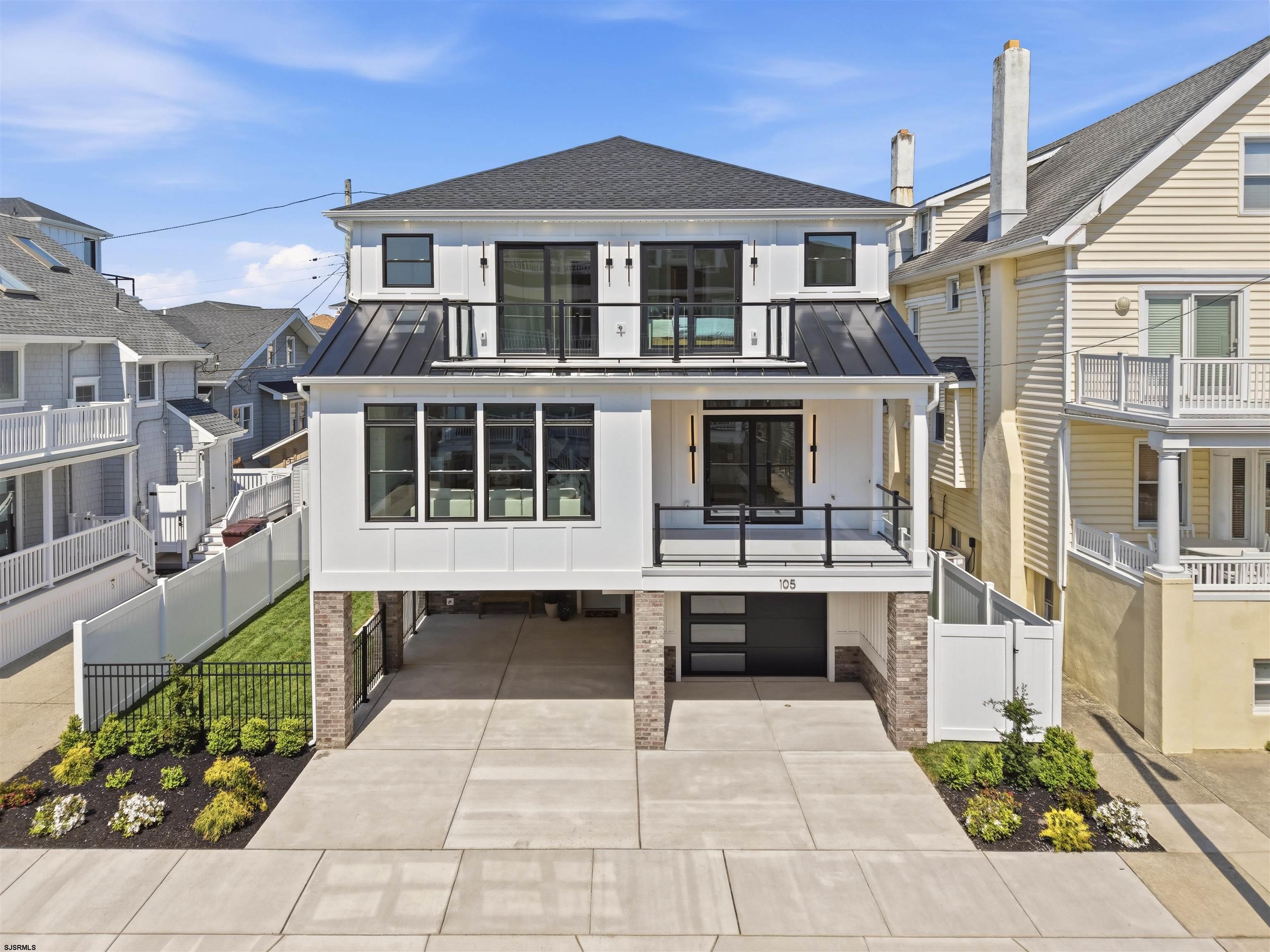 105 S Stratford Avenue