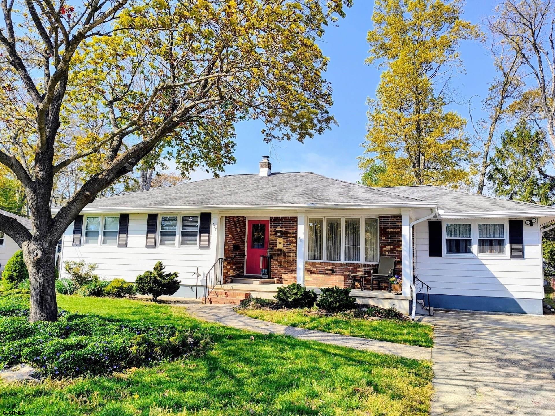 537 Marita Ann Dr - Northfield