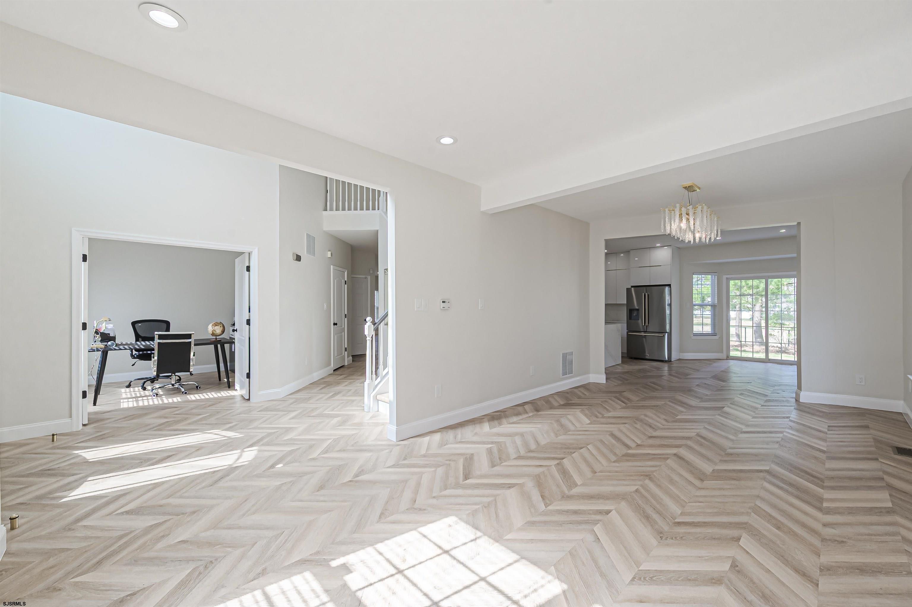 11 Chancellor Park Dr