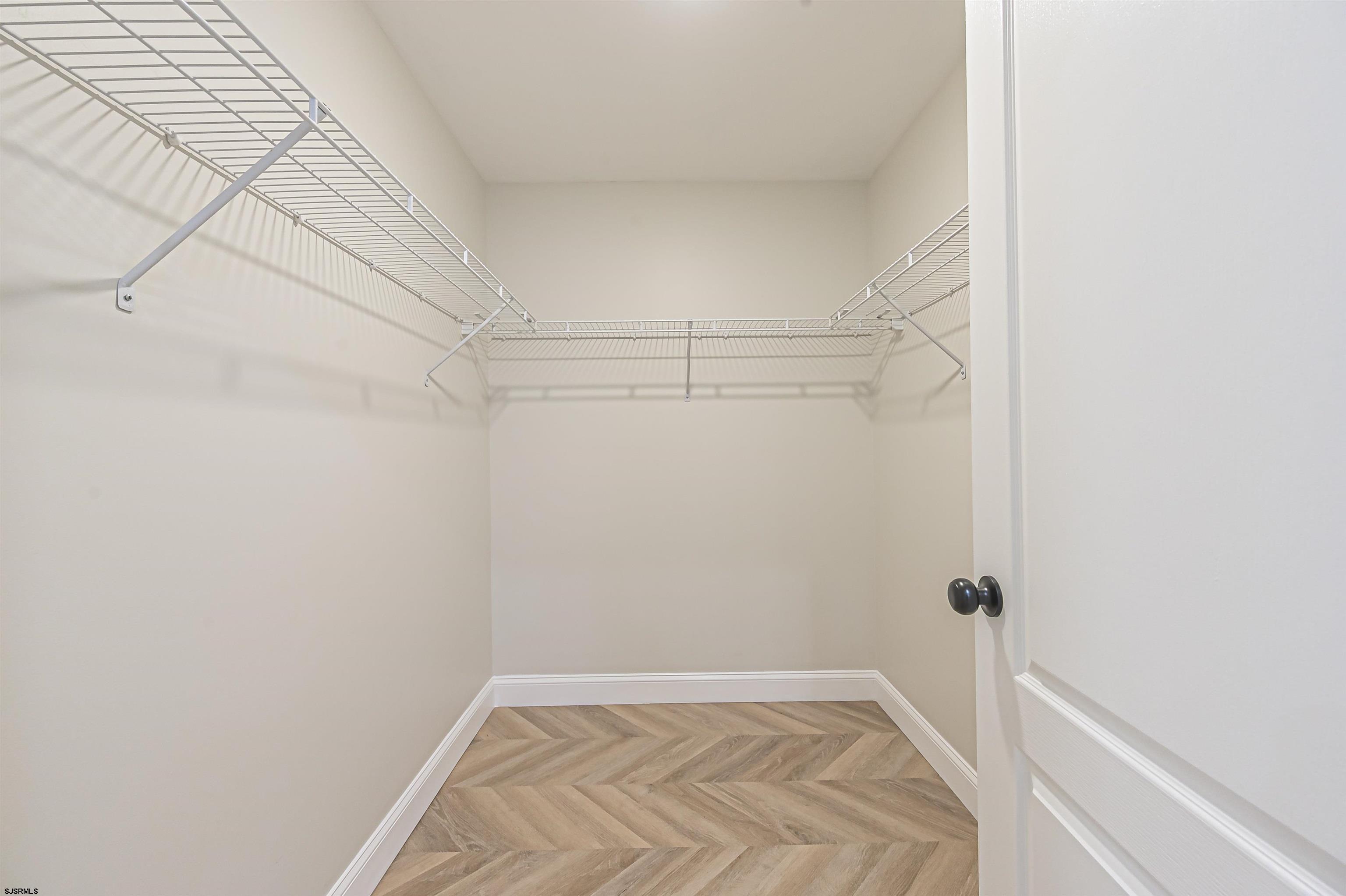 11 Chancellor Park Dr