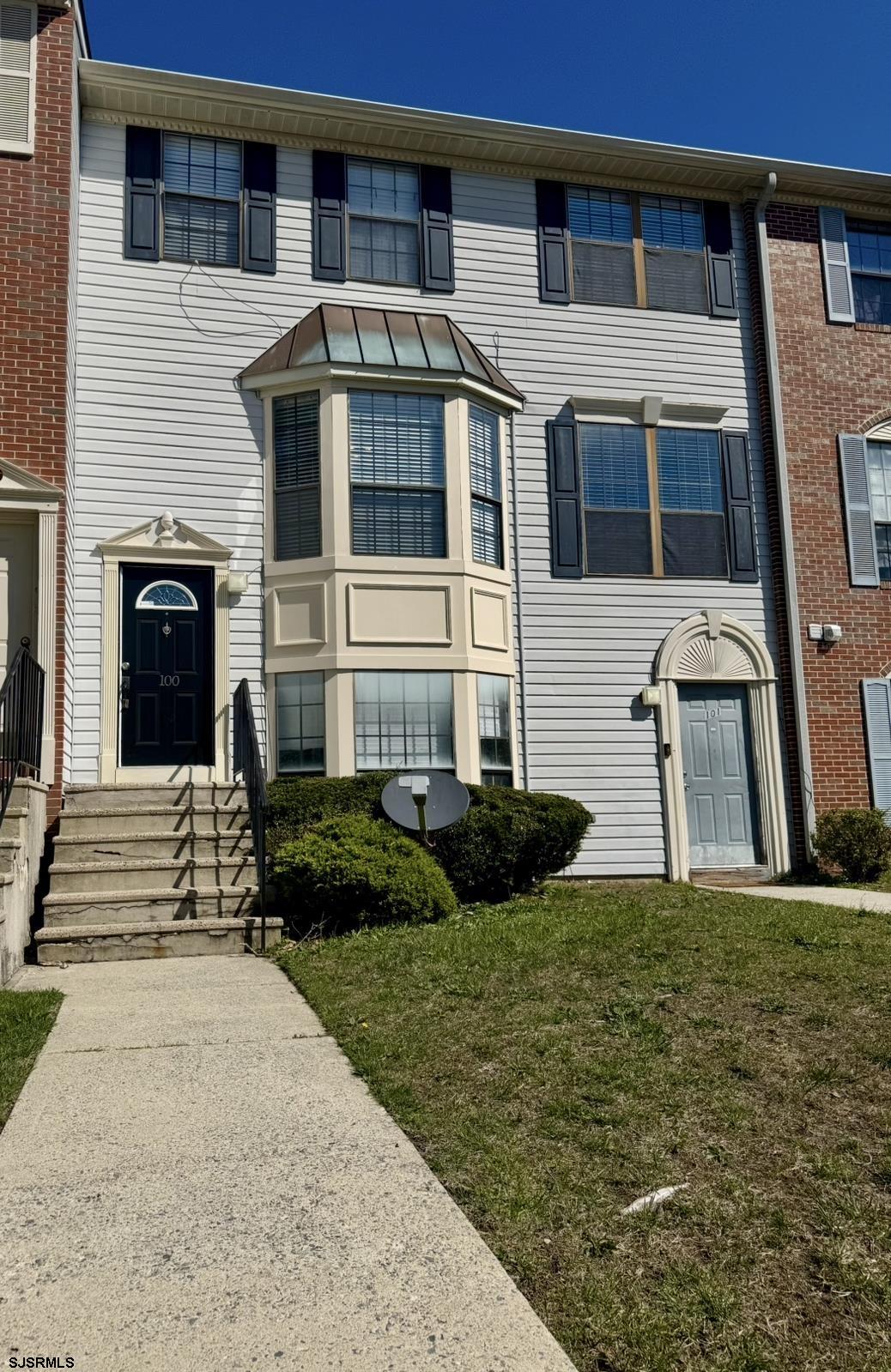 100 Colonial Ct - Galloway Township