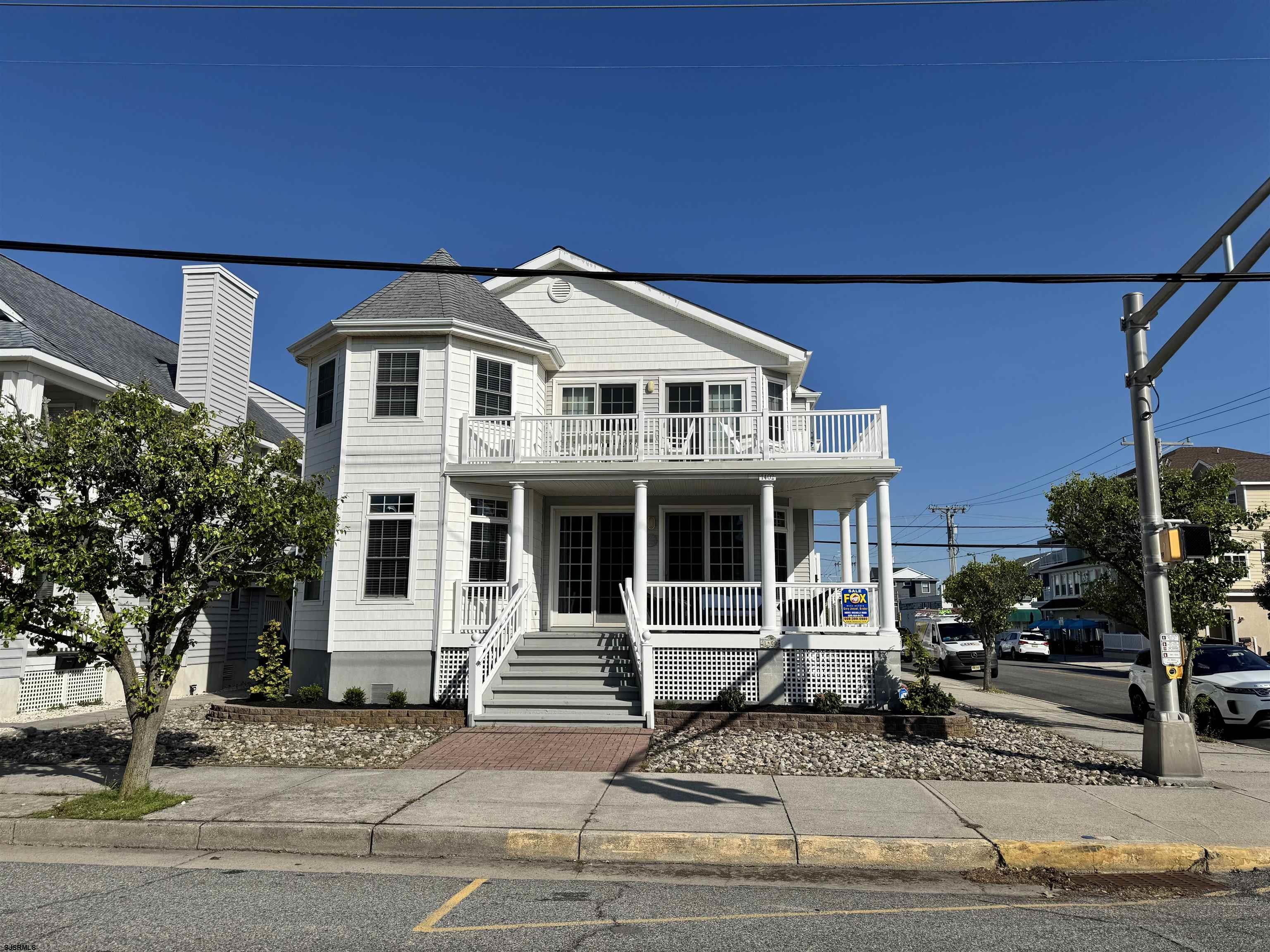 1400 Central Avenue