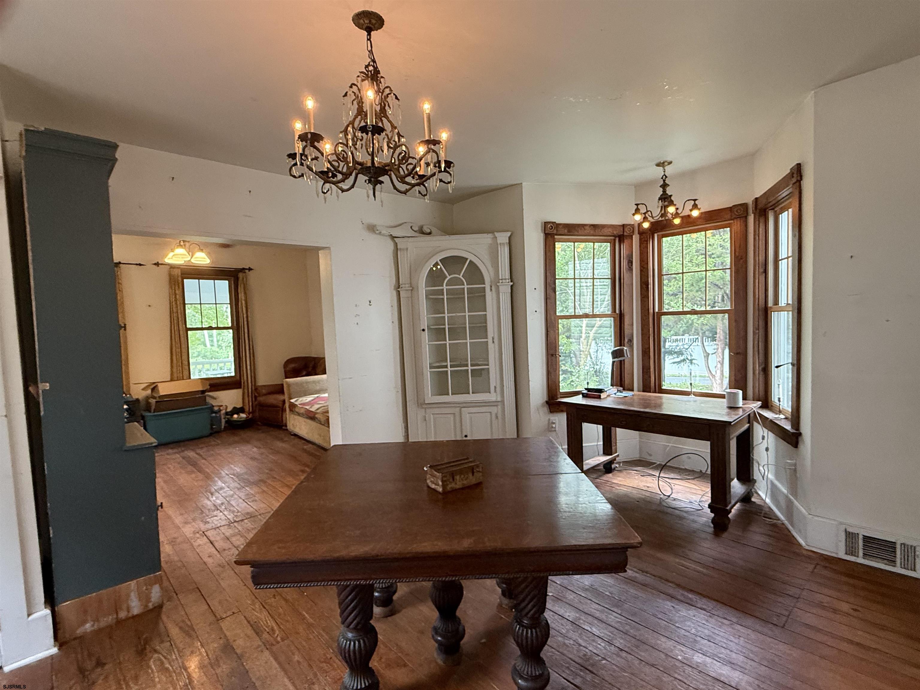 313 S New York Road - Picture 4