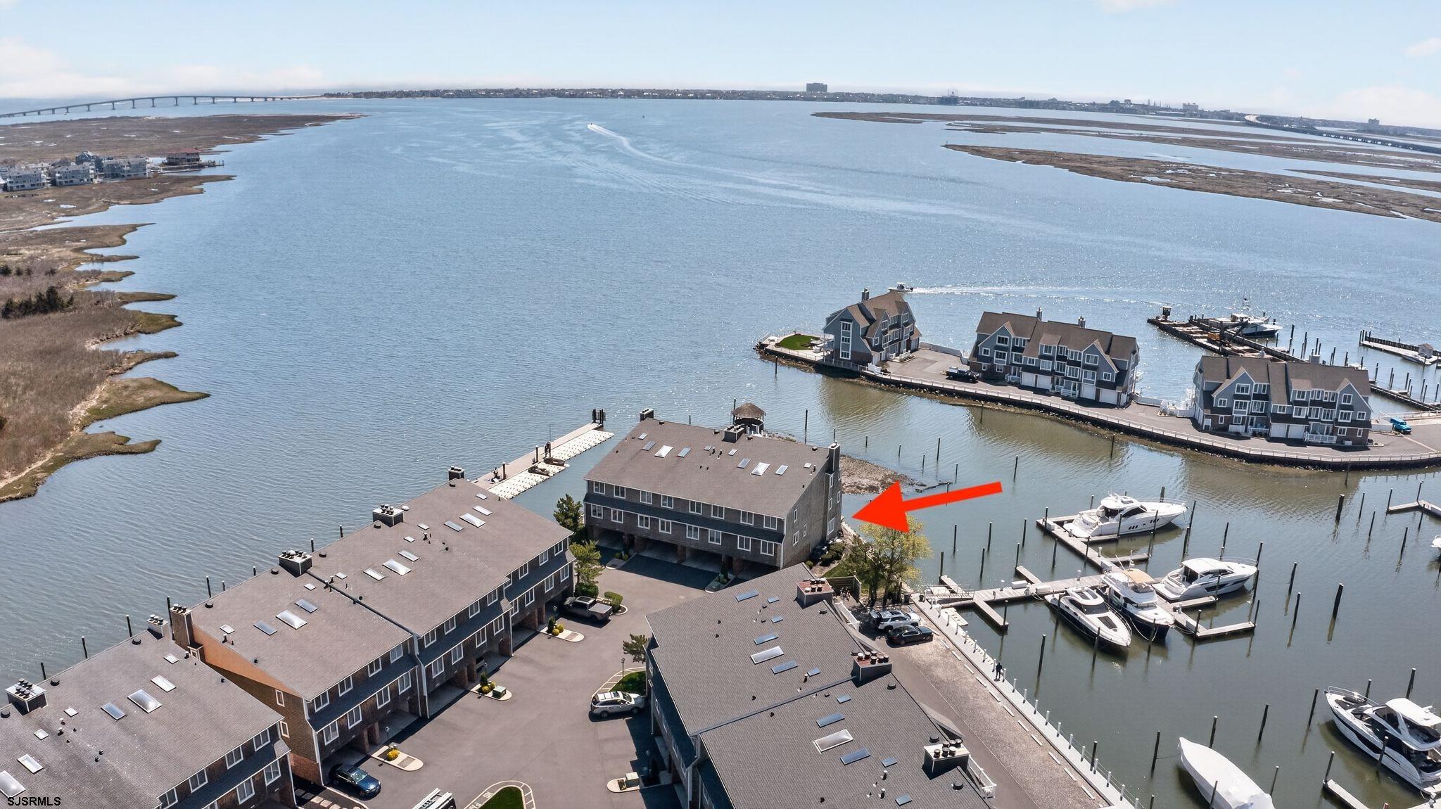 1401 Harbour Cv