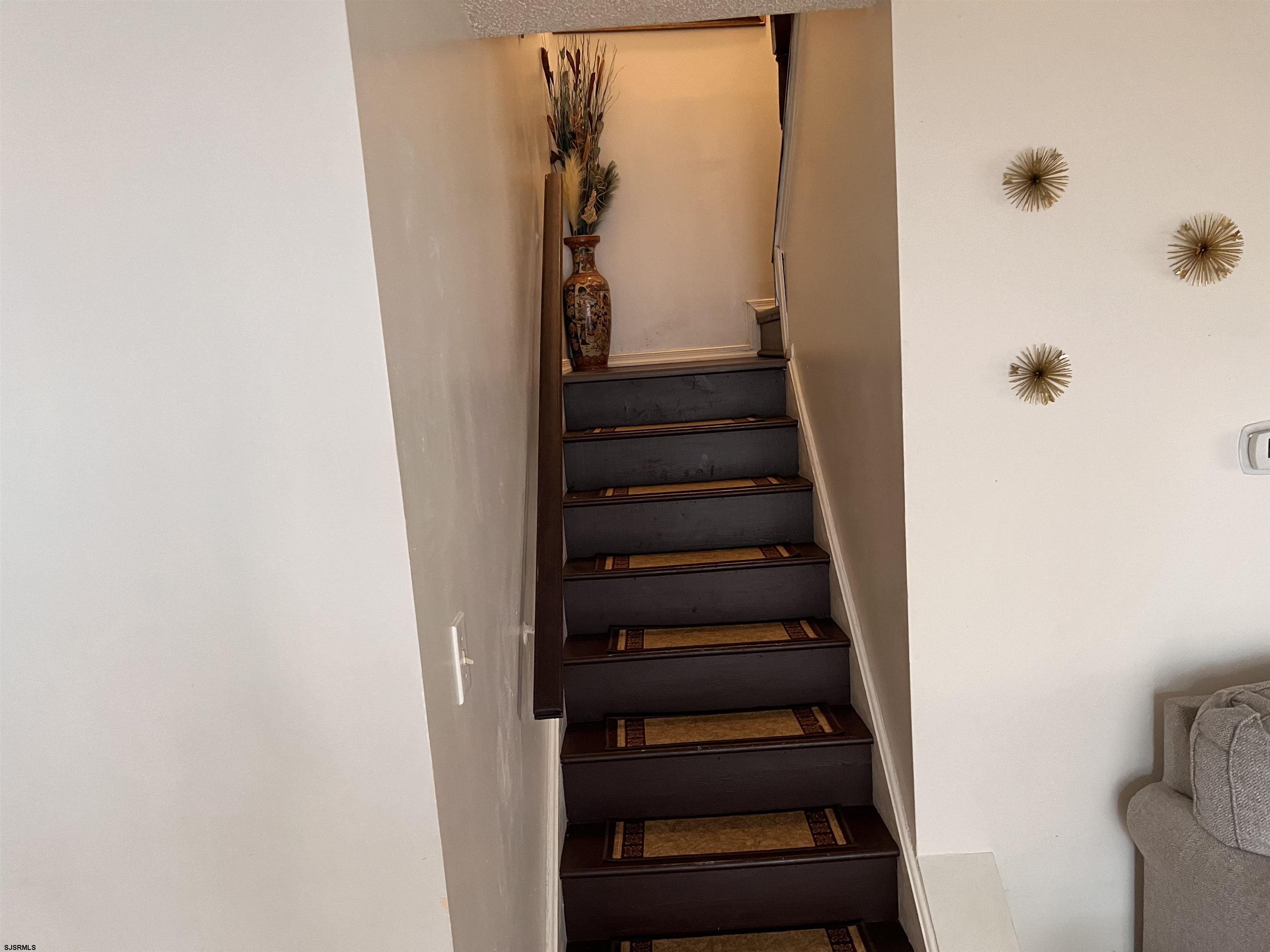 306 E Cos Cob Dr