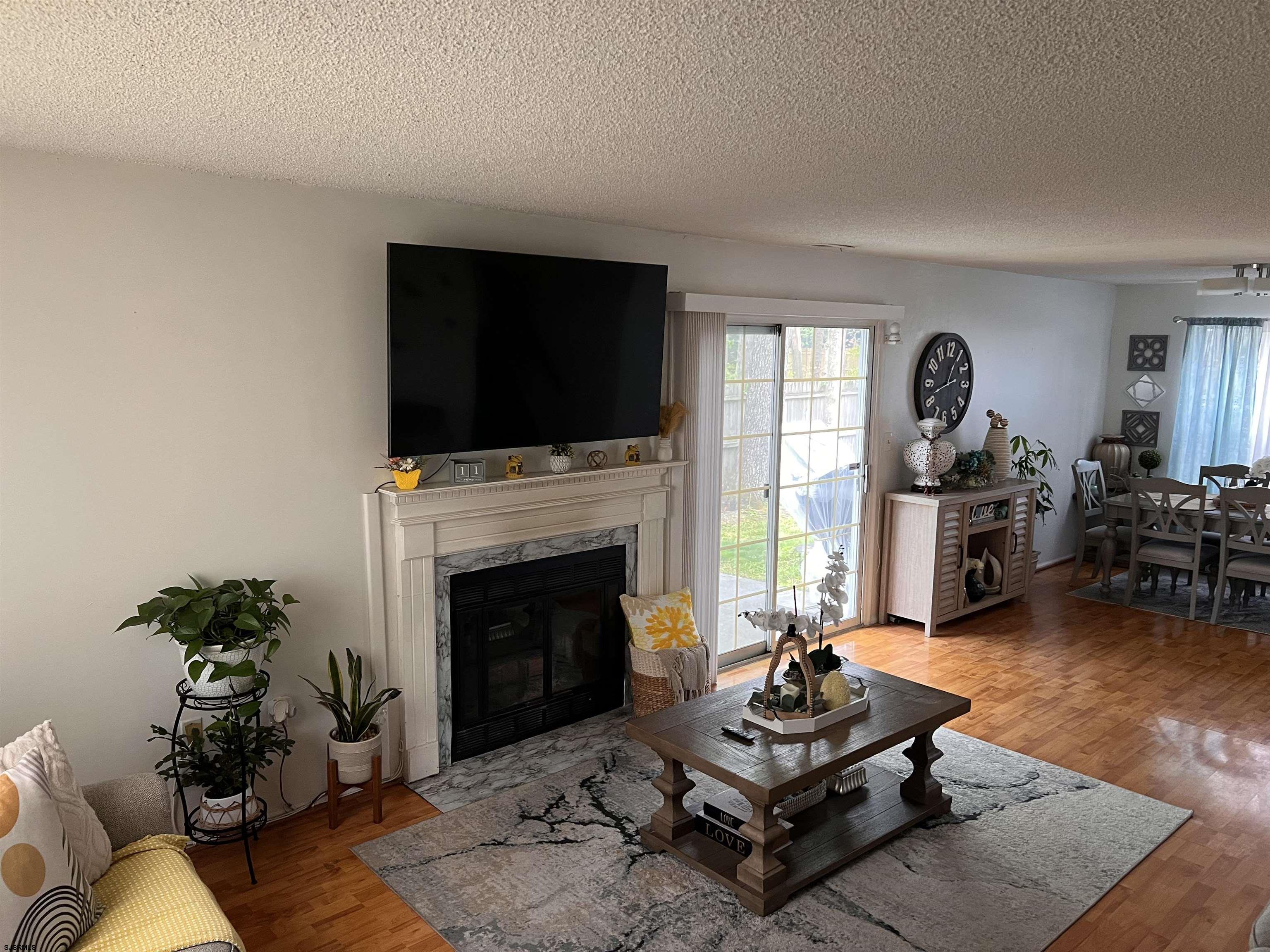 306 E Cos Cob Dr