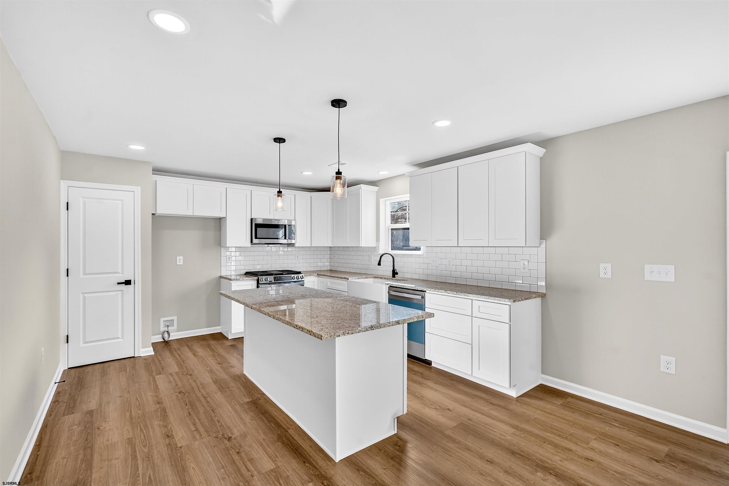 2691 N Route 9