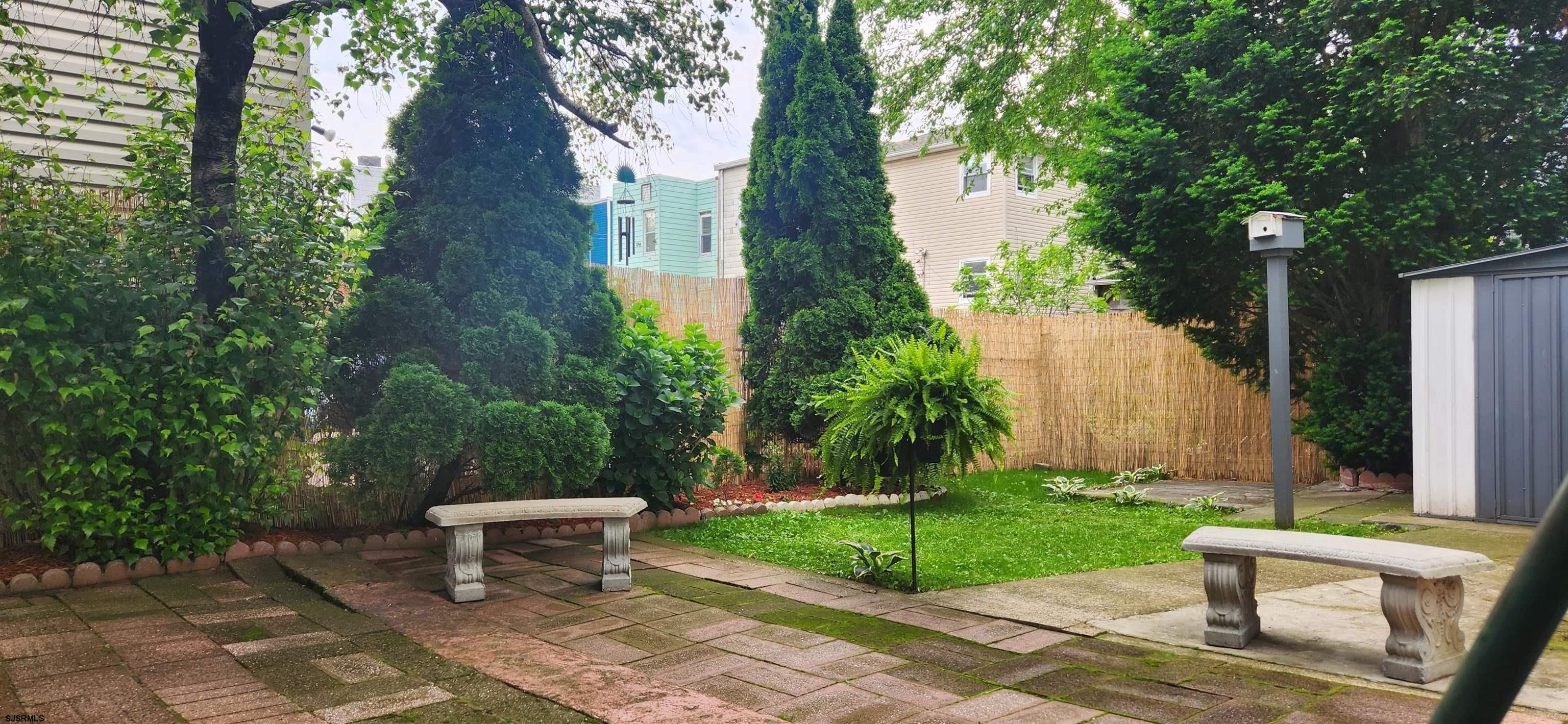 607745 | Photo 23