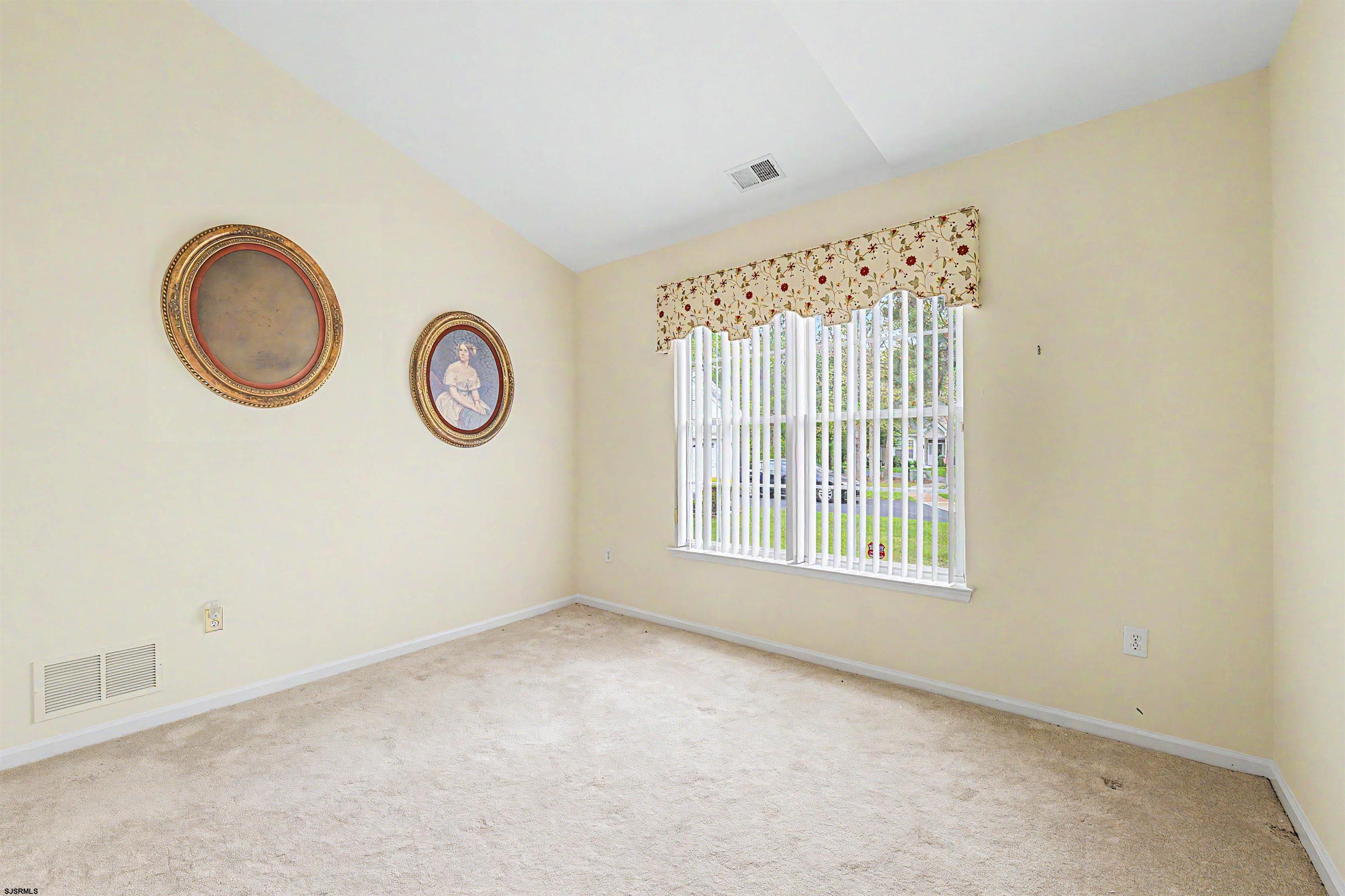 116 Newcastle Ct