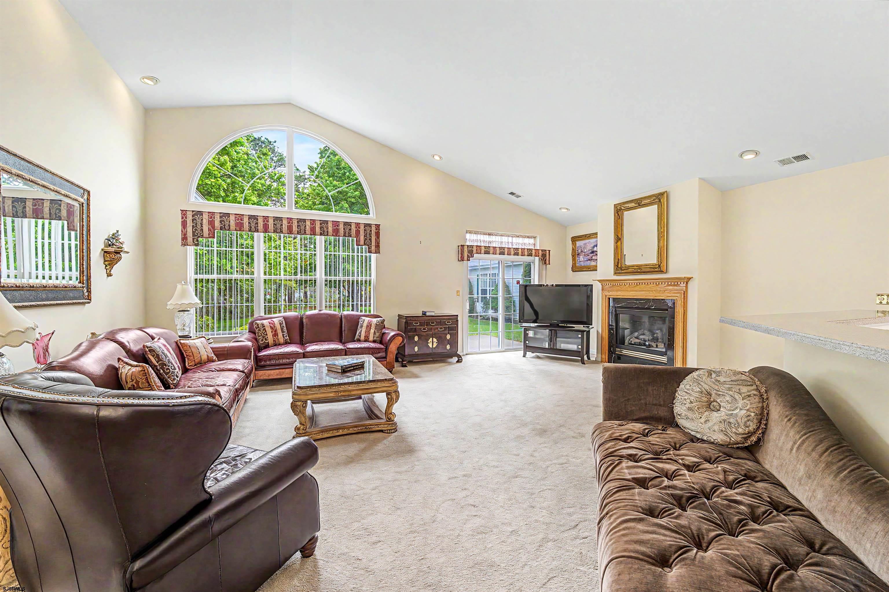 116 Newcastle Ct