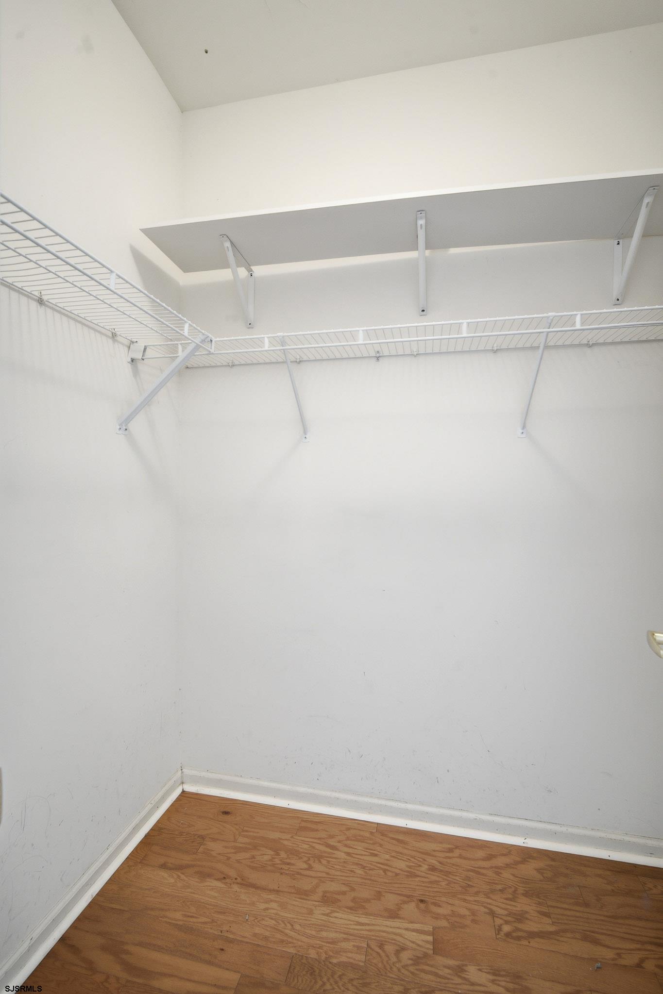 607808 | Photo 20