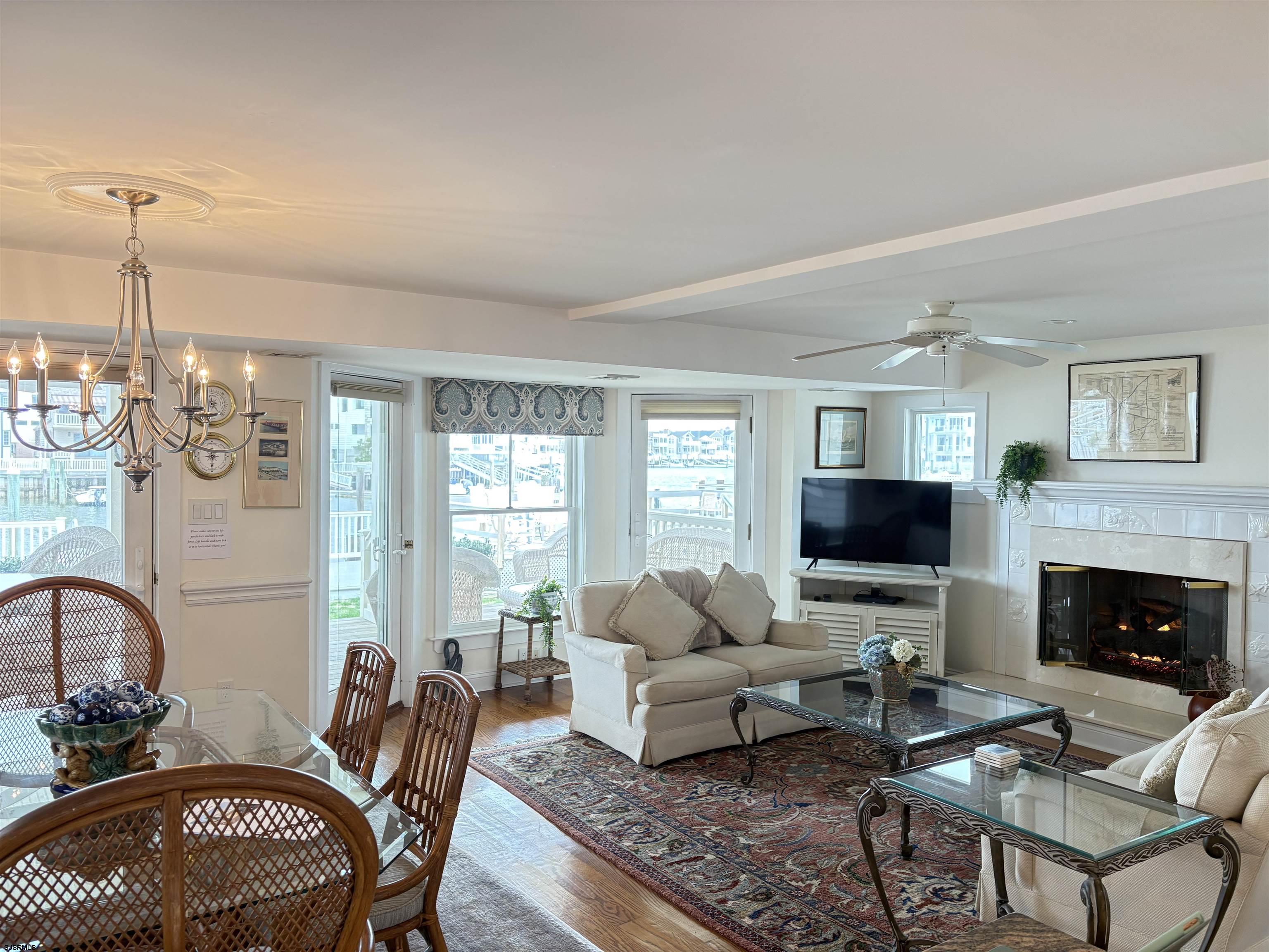 165 Bayshore Dr