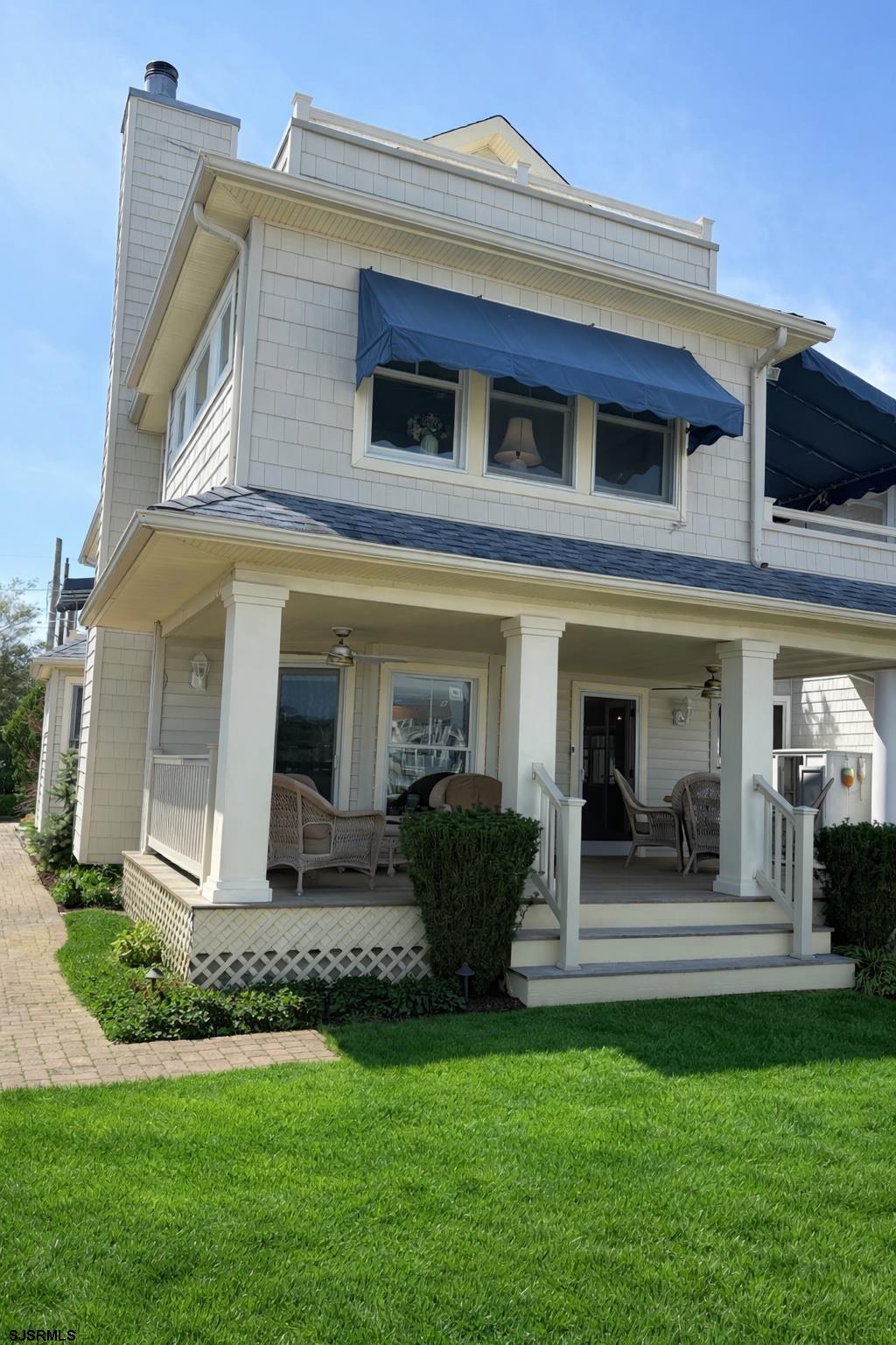 165 Bayshore Dr - Picture 3